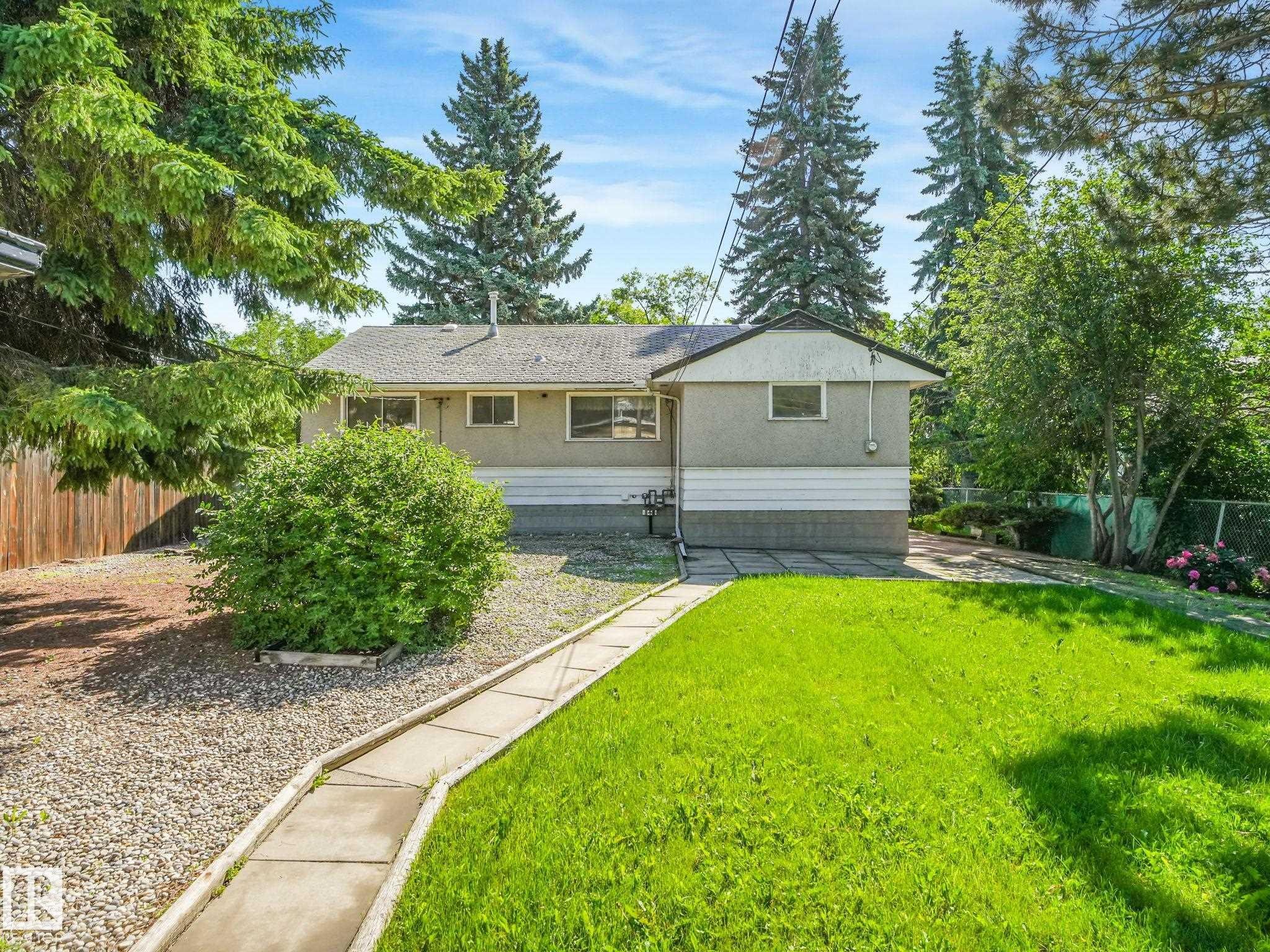 12418 125 Street Nw, Edmonton, AB - Outdoor