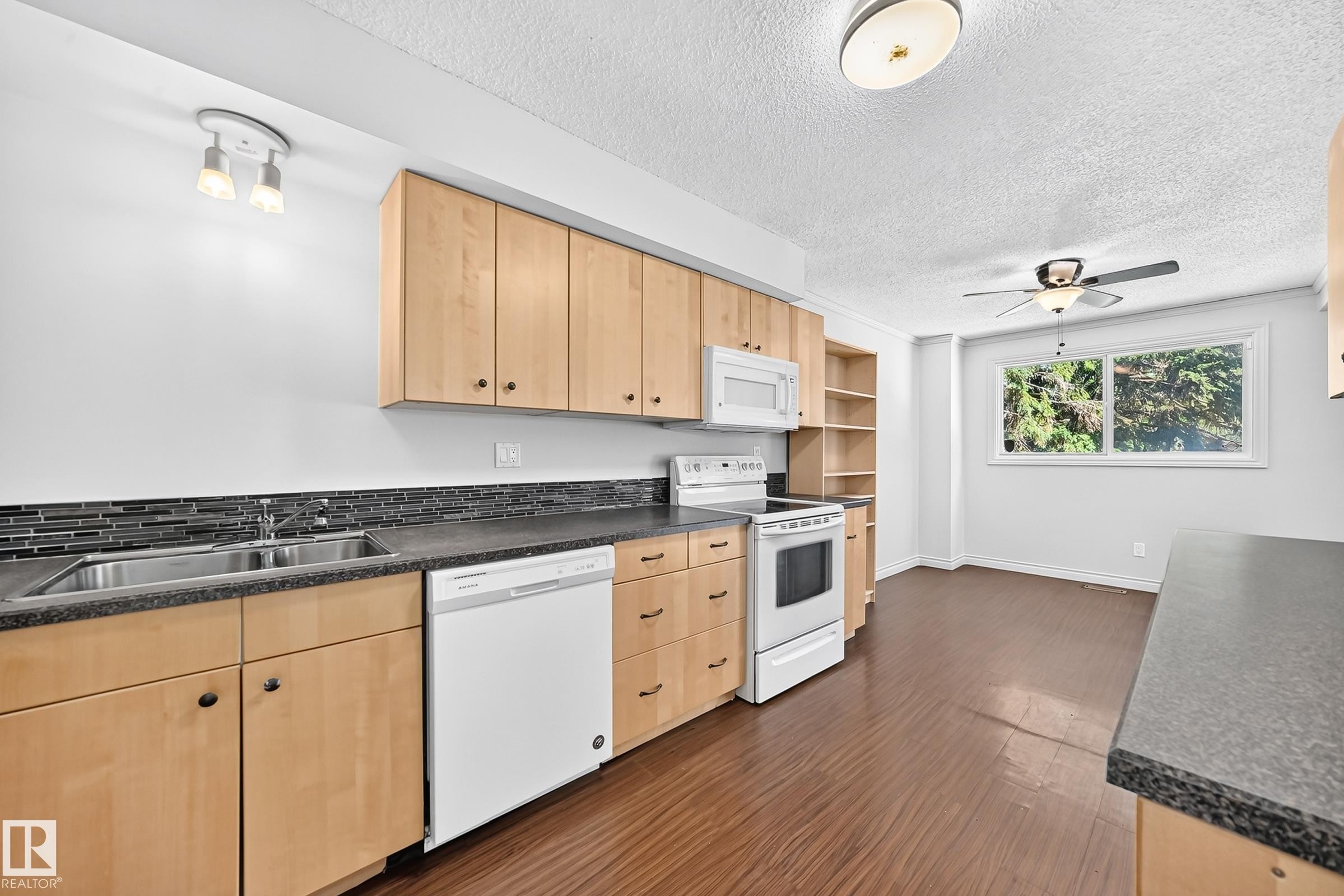 13469 40 Street, Edmonton, AB