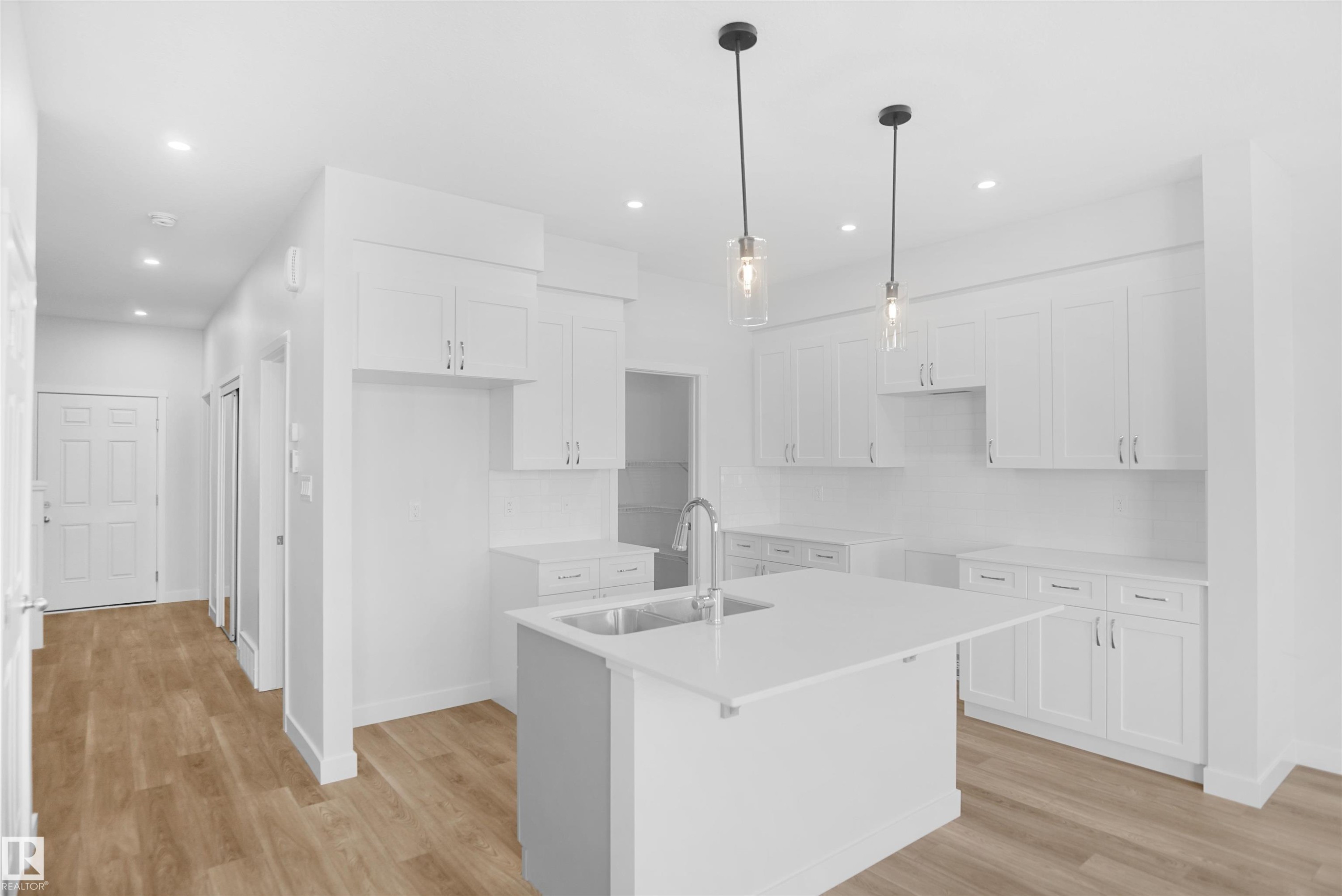 17703 7 Street, Edmonton, AB