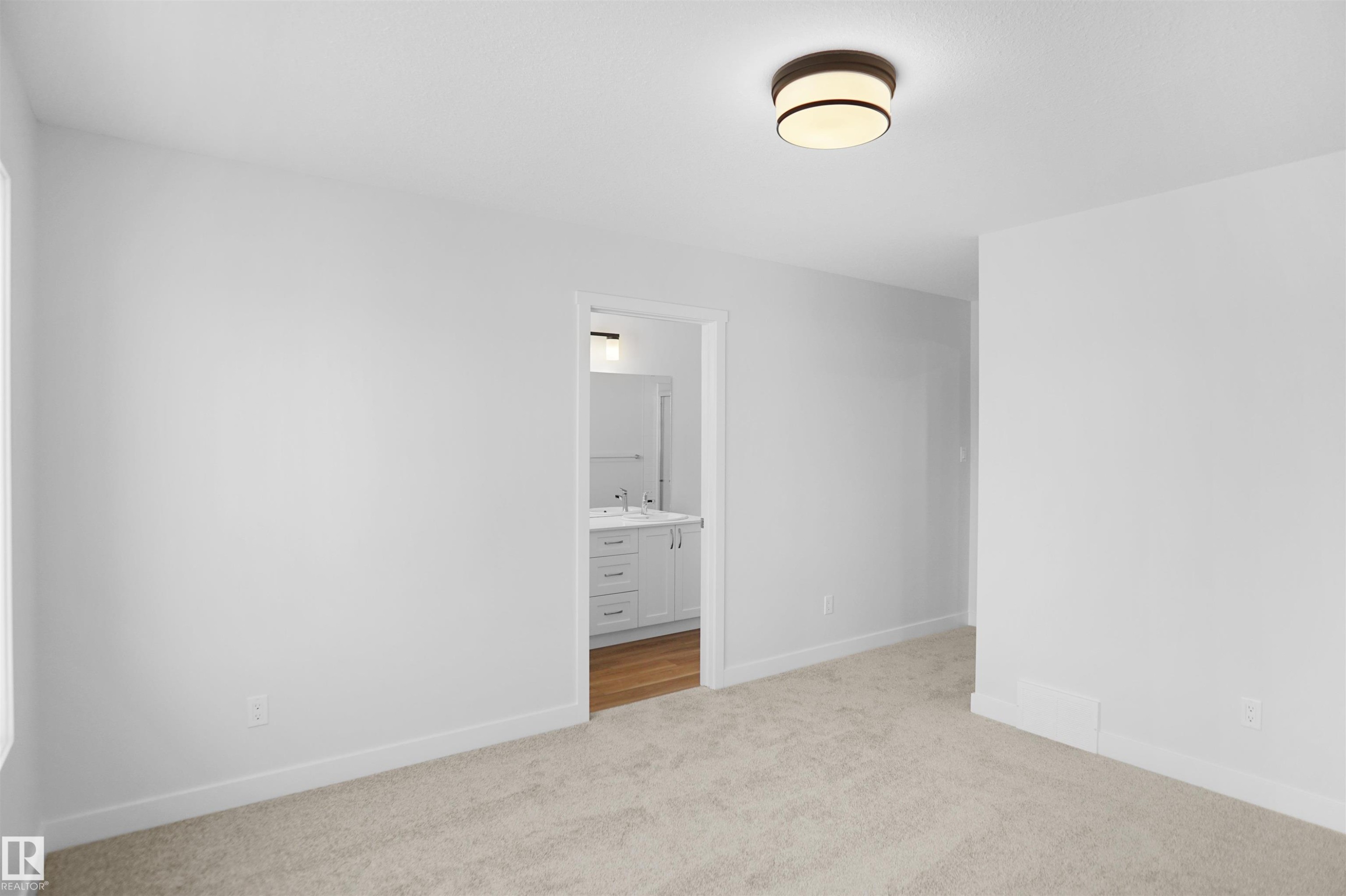 17703 7 Street, Edmonton, AB