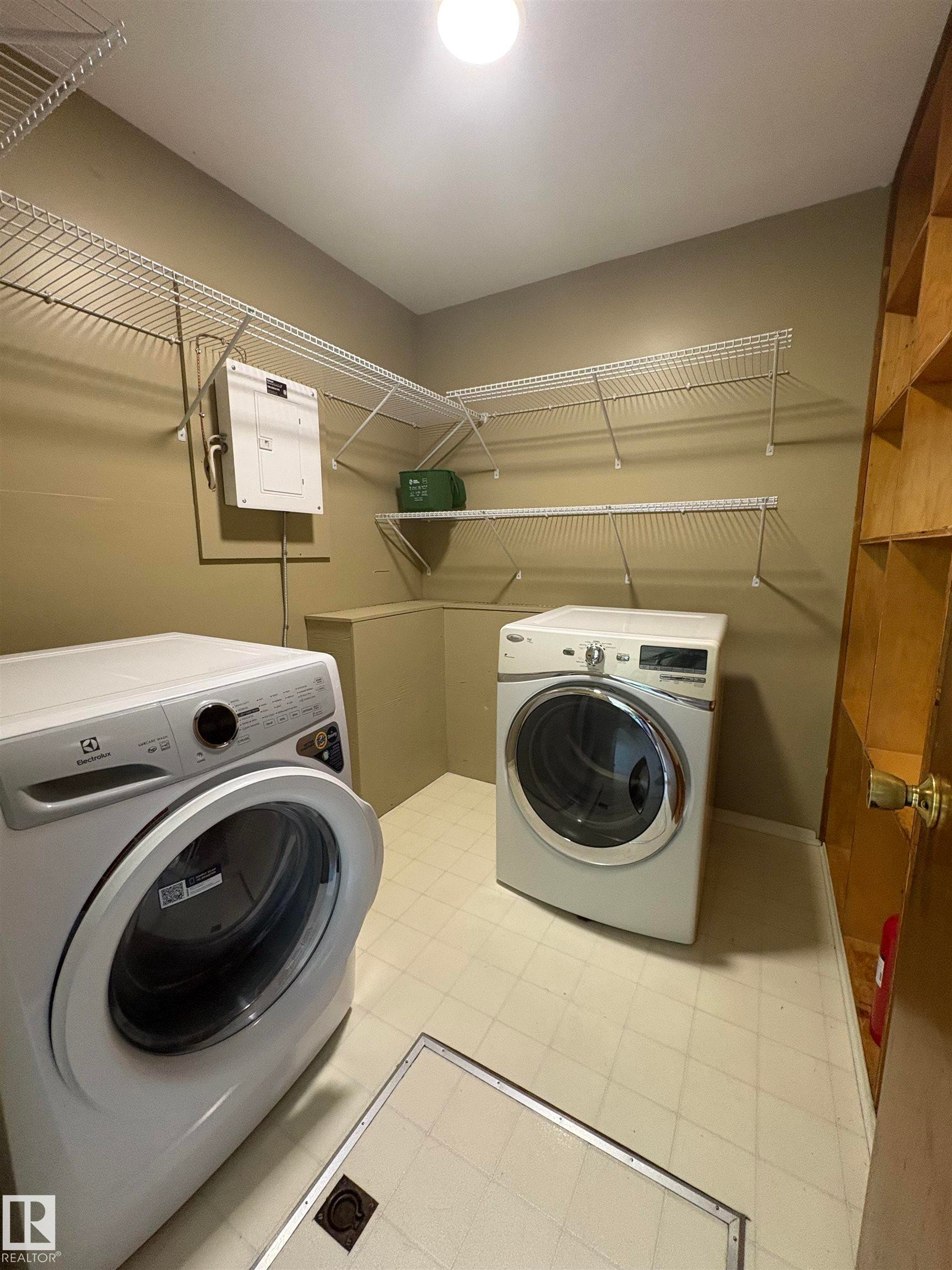 13032 90 Street, Edmonton, AB