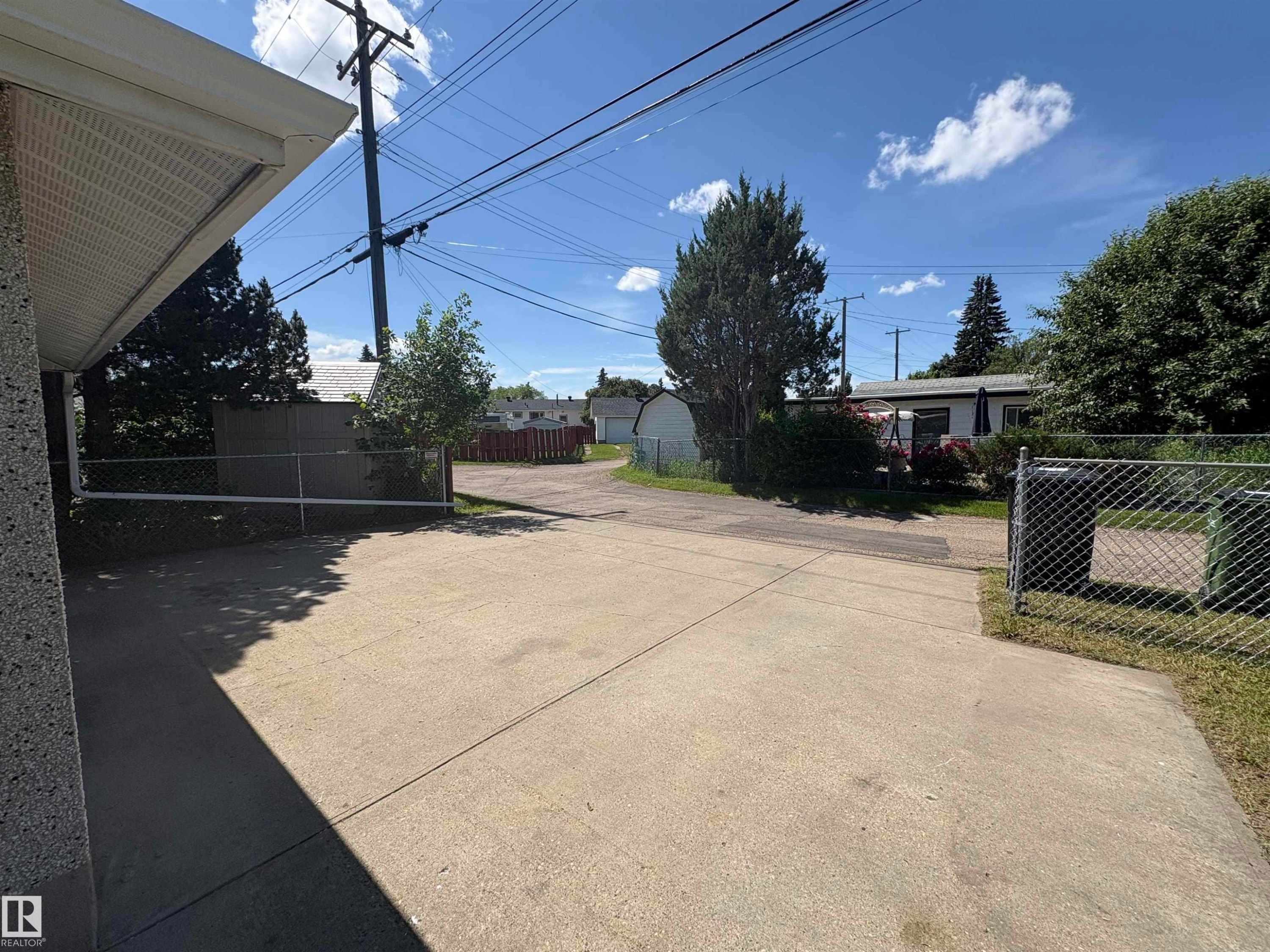 13032 90 Street, Edmonton, AB