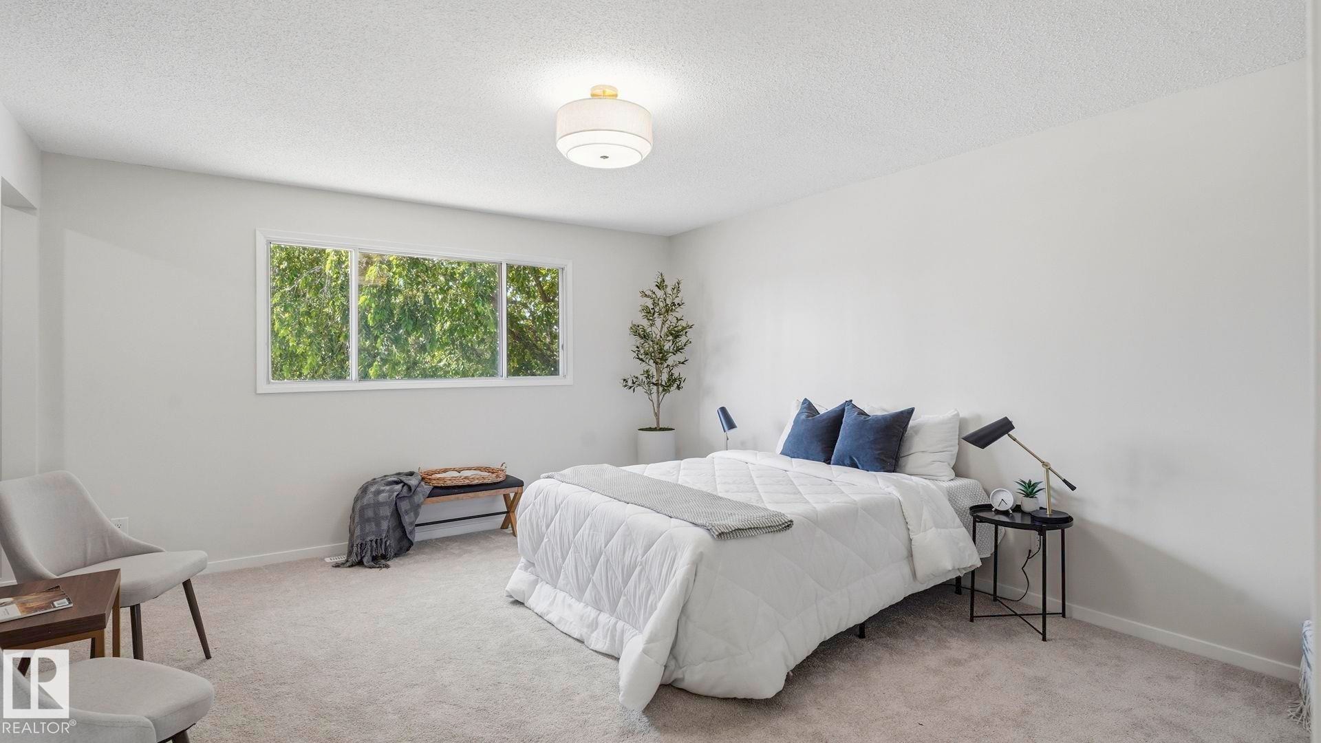 2723 83 Street Nw, Edmonton, AB - Indoor Photo Showing Bedroom