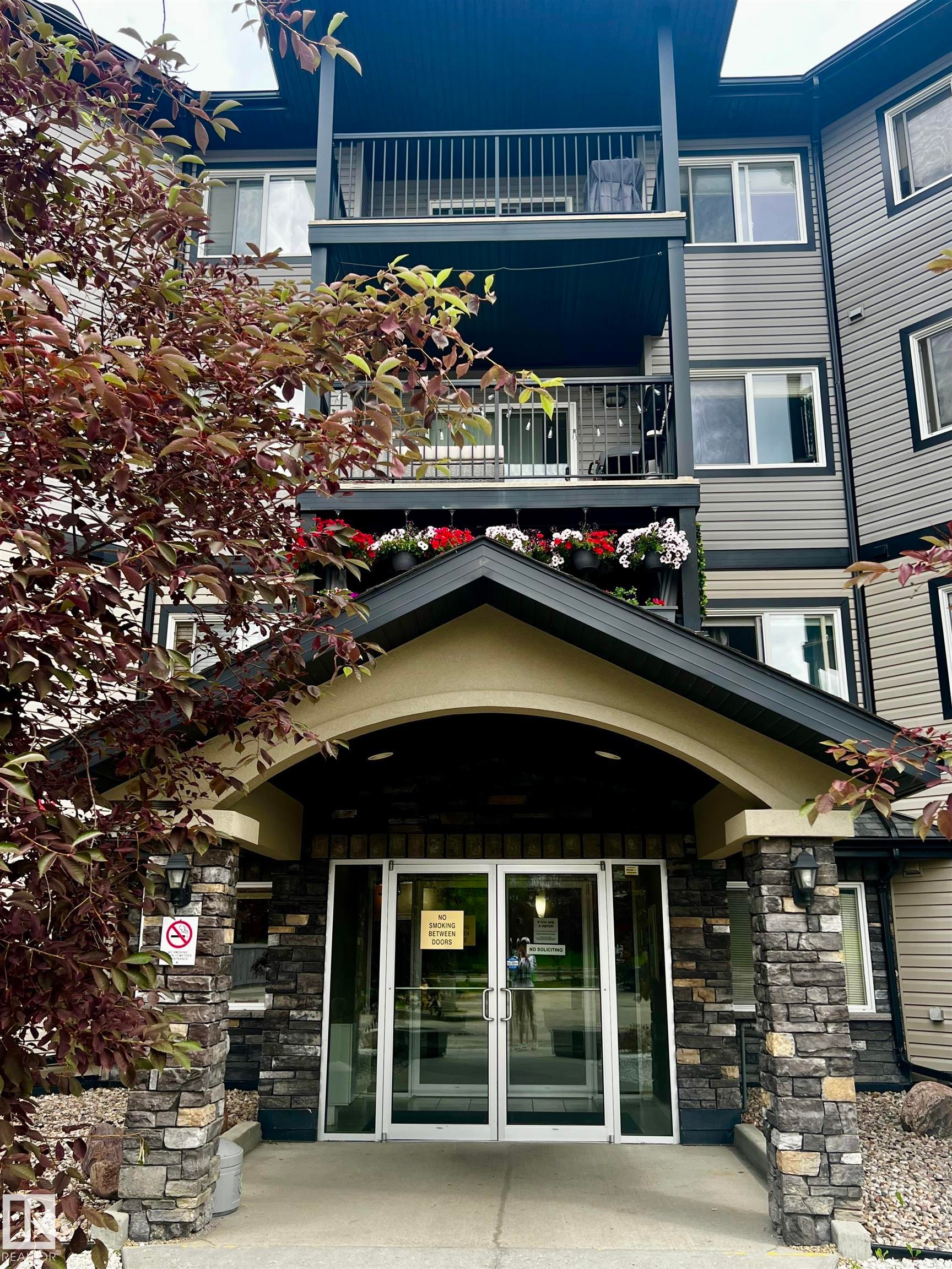 #411 5951 165 Av Nw, Edmonton, AB - Outdoor