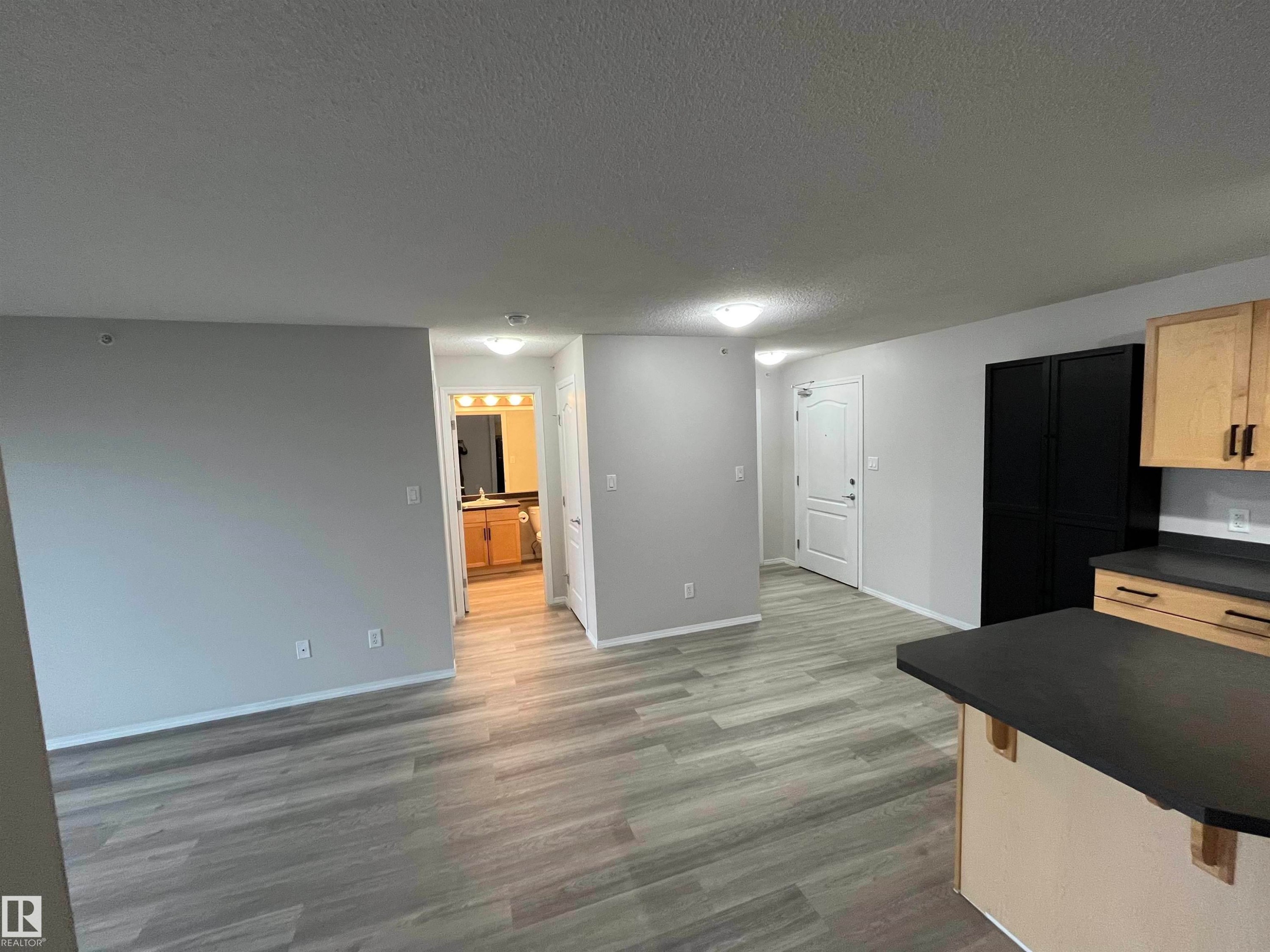 #411 5951 165 Av Nw, Edmonton, AB - Indoor Photo Showing Kitchen
