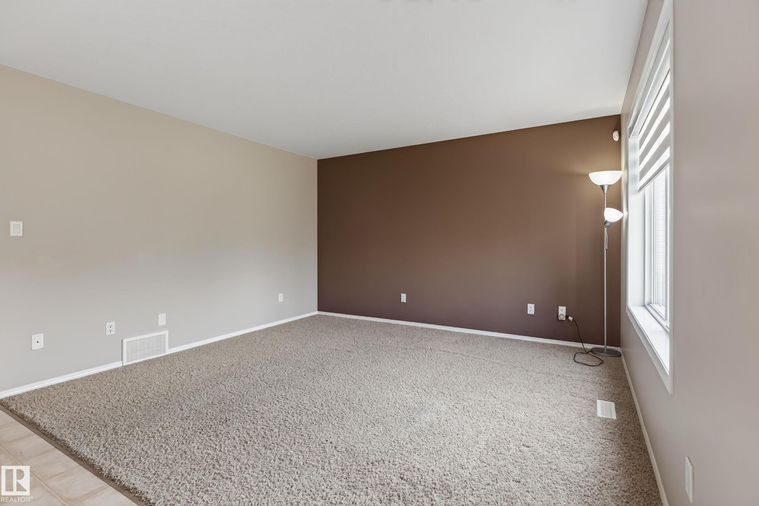 4720 204 Street Nw, Edmonton, AB