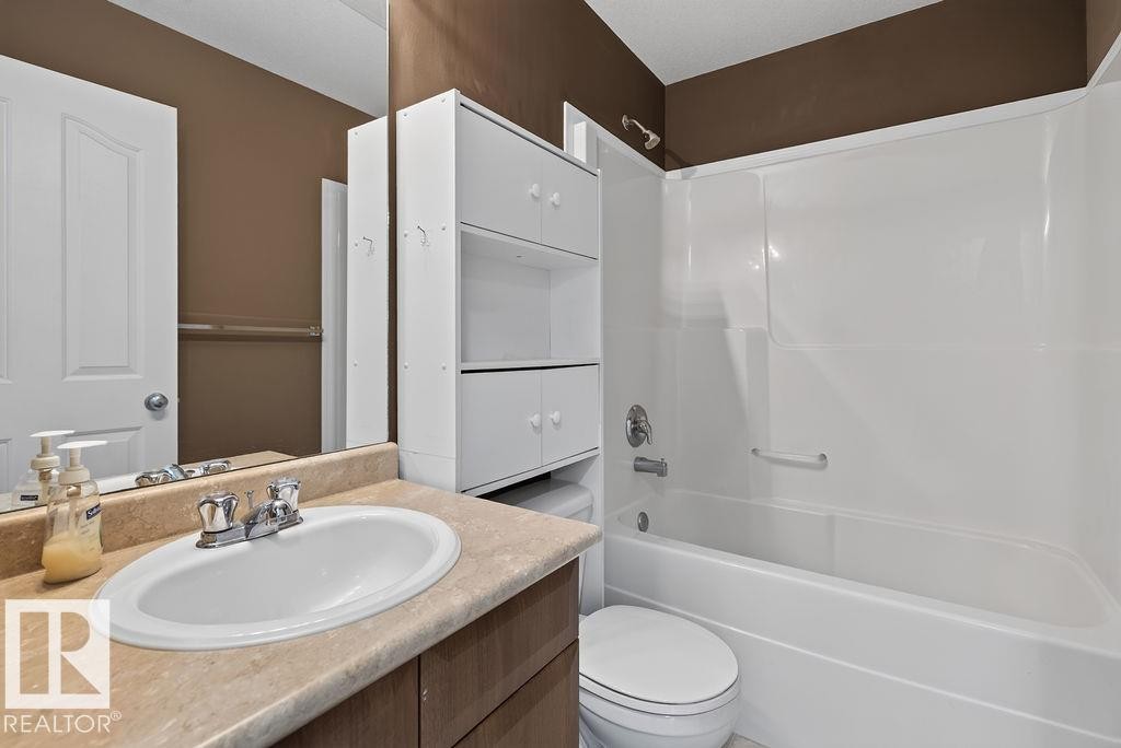 4720 204 Street Nw, Edmonton, AB