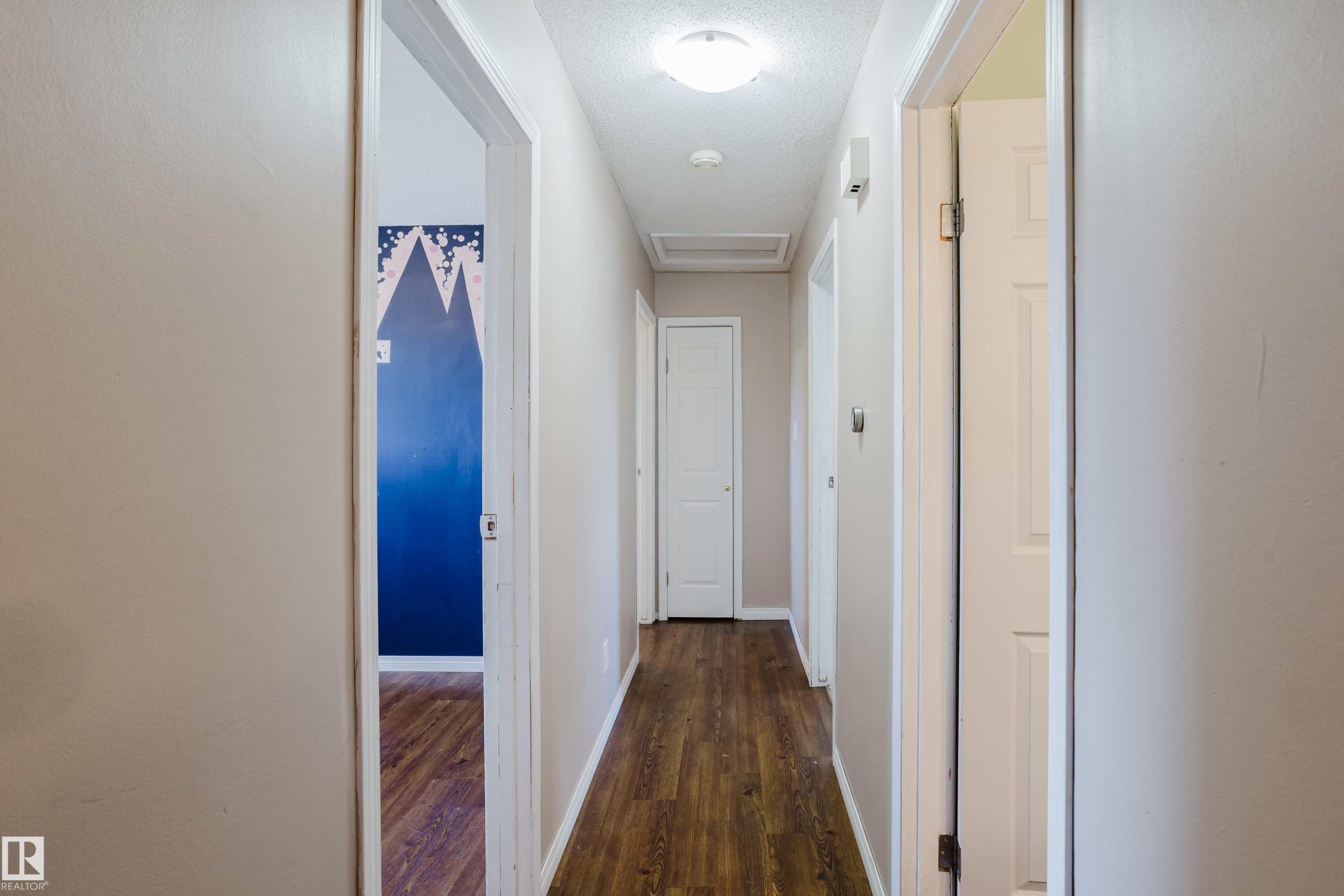 8707 151 Avenue, Edmonton, AB
