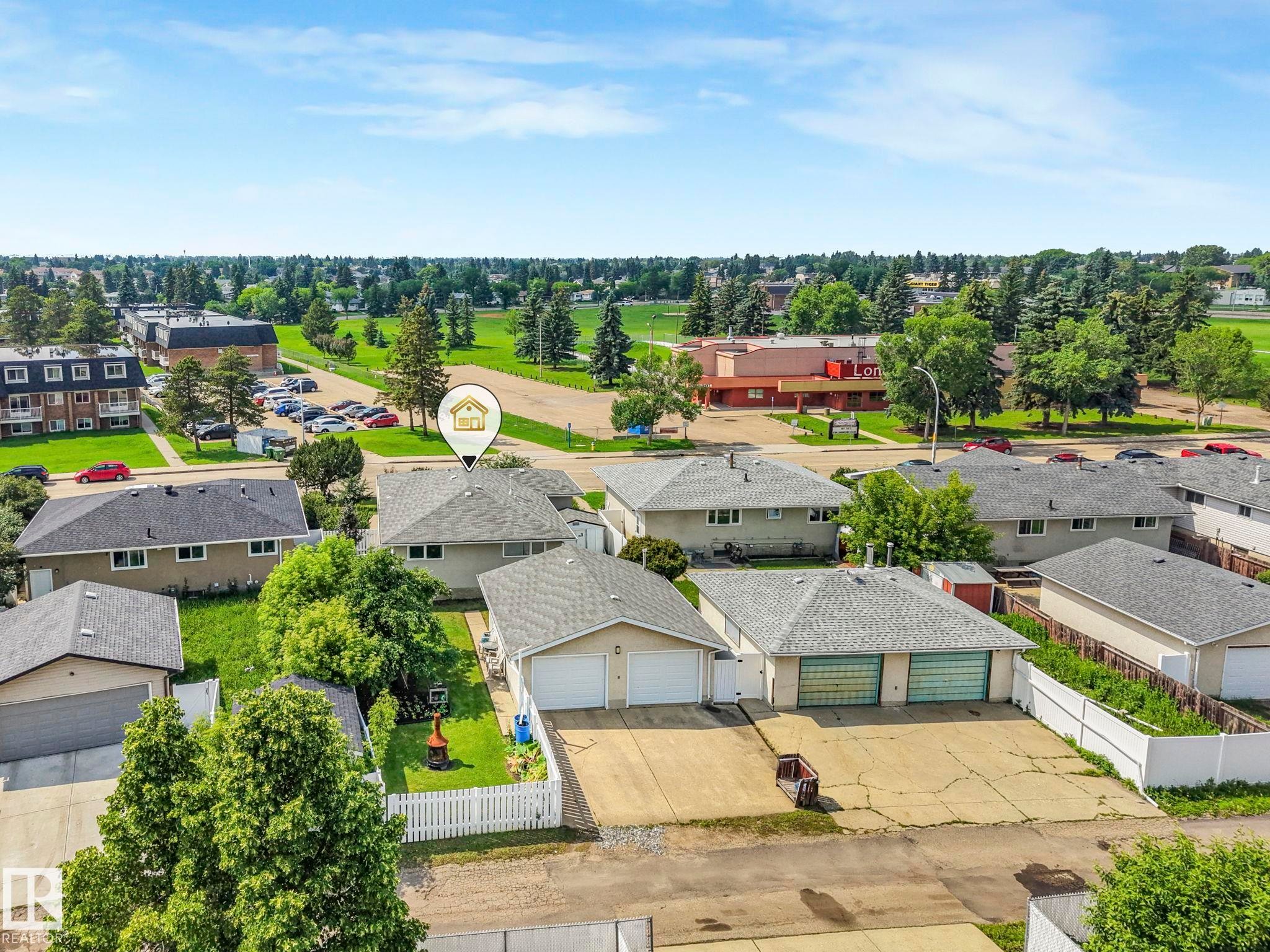 14203 74 Street Nw, Edmonton, AB - Outdoor With View