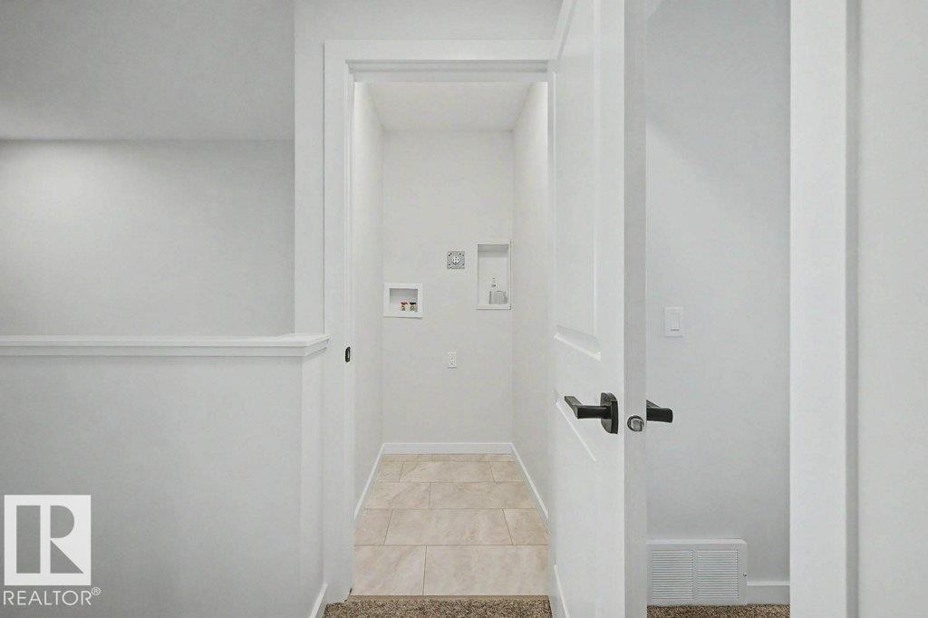 400 Stiles Way, Leduc, AB - Indoor Photo Showing Other Room