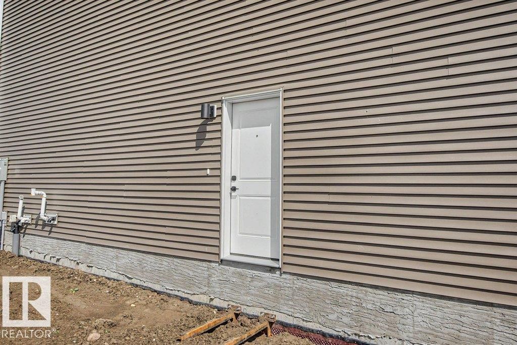 400 Stiles Way, Leduc, AB - Outdoor