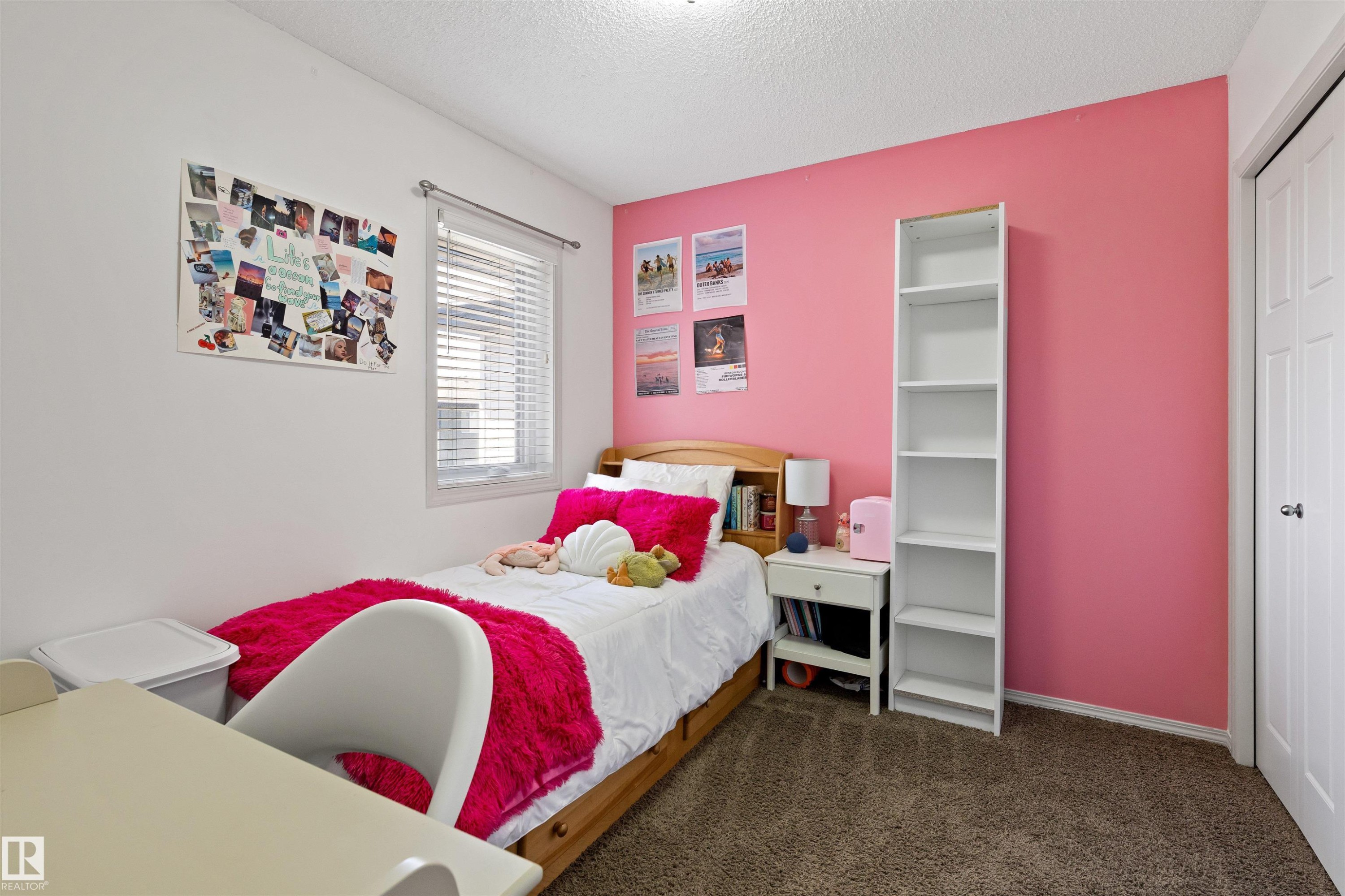 60 Red Tail Way, St. Albert, AB - Indoor Photo Showing Bedroom