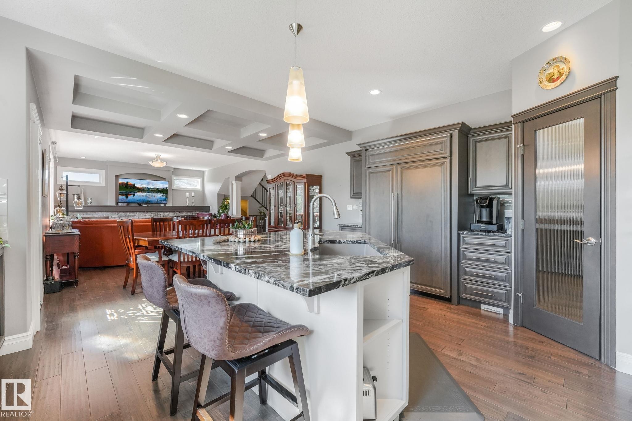 412 Ravine Court, Devon, AB