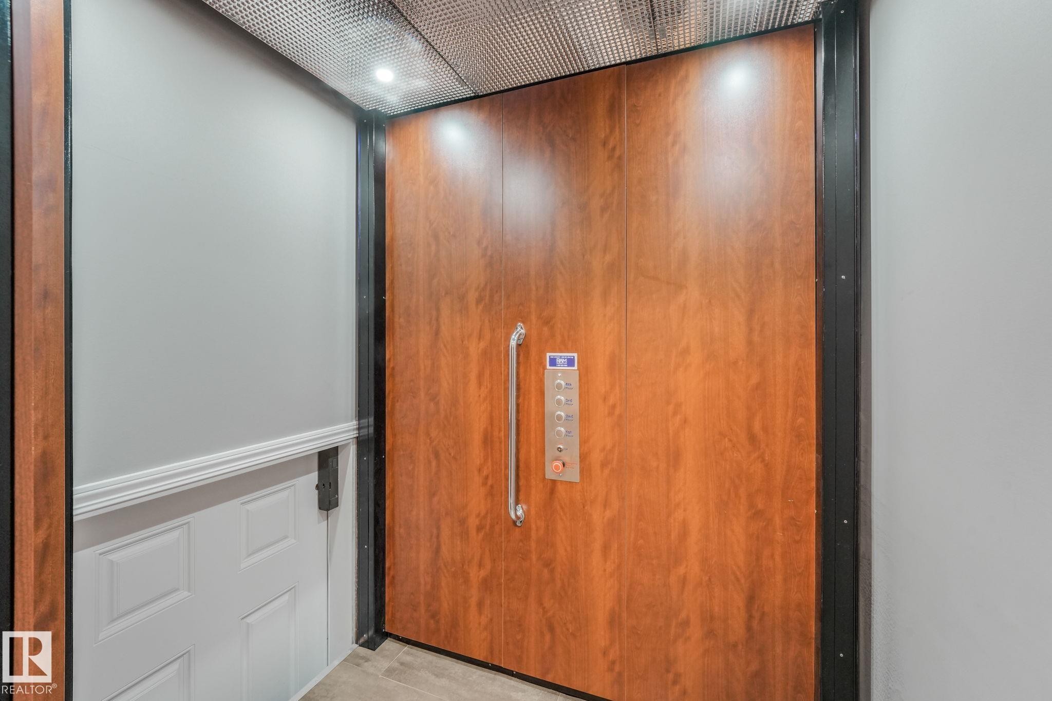 412 Ravine Court, Devon, AB