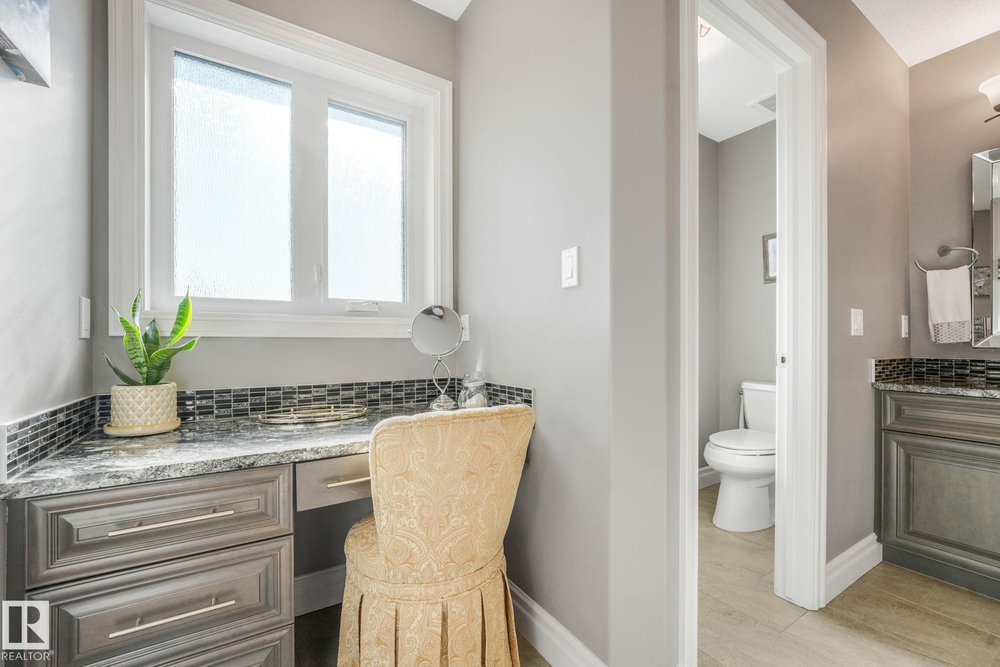 412 Ravine Court, Devon, AB