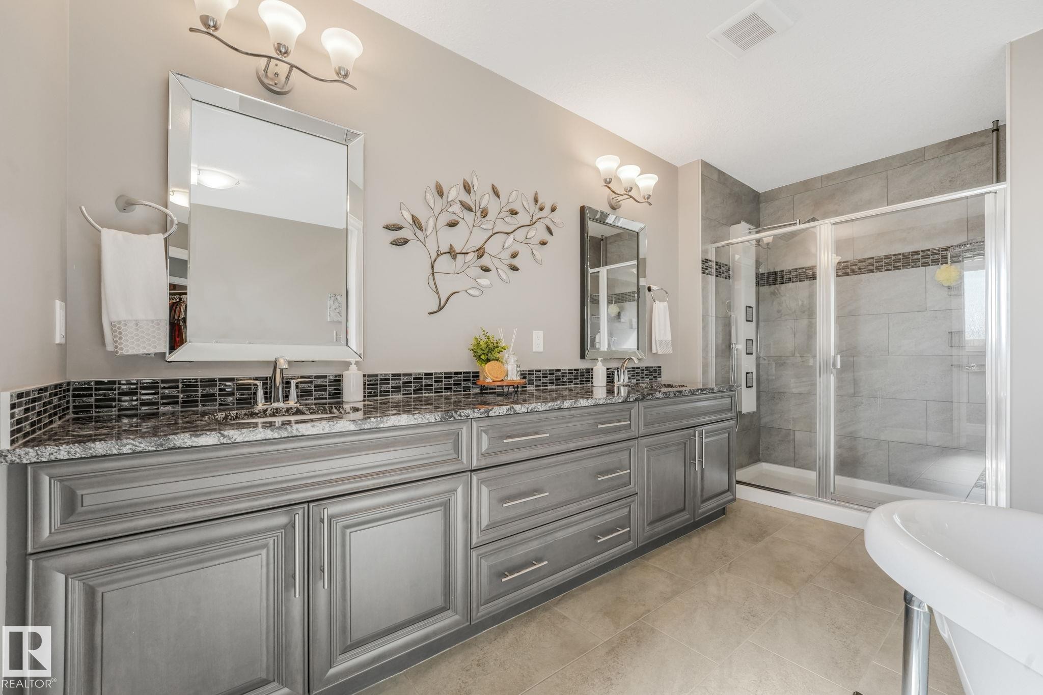 412 Ravine Court, Devon, AB