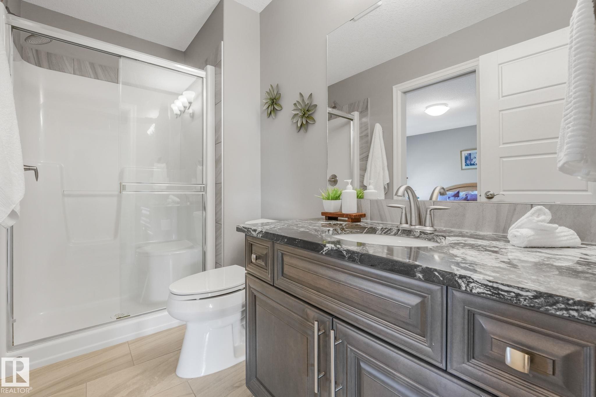 412 Ravine Court, Devon, AB