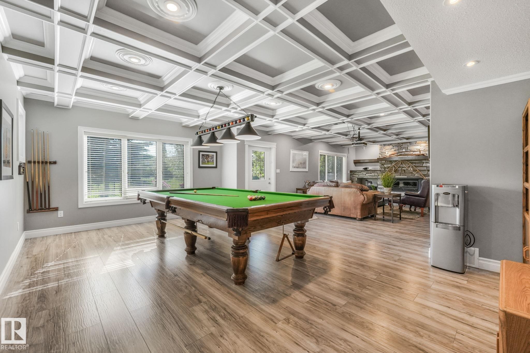 412 Ravine Court, Devon, AB