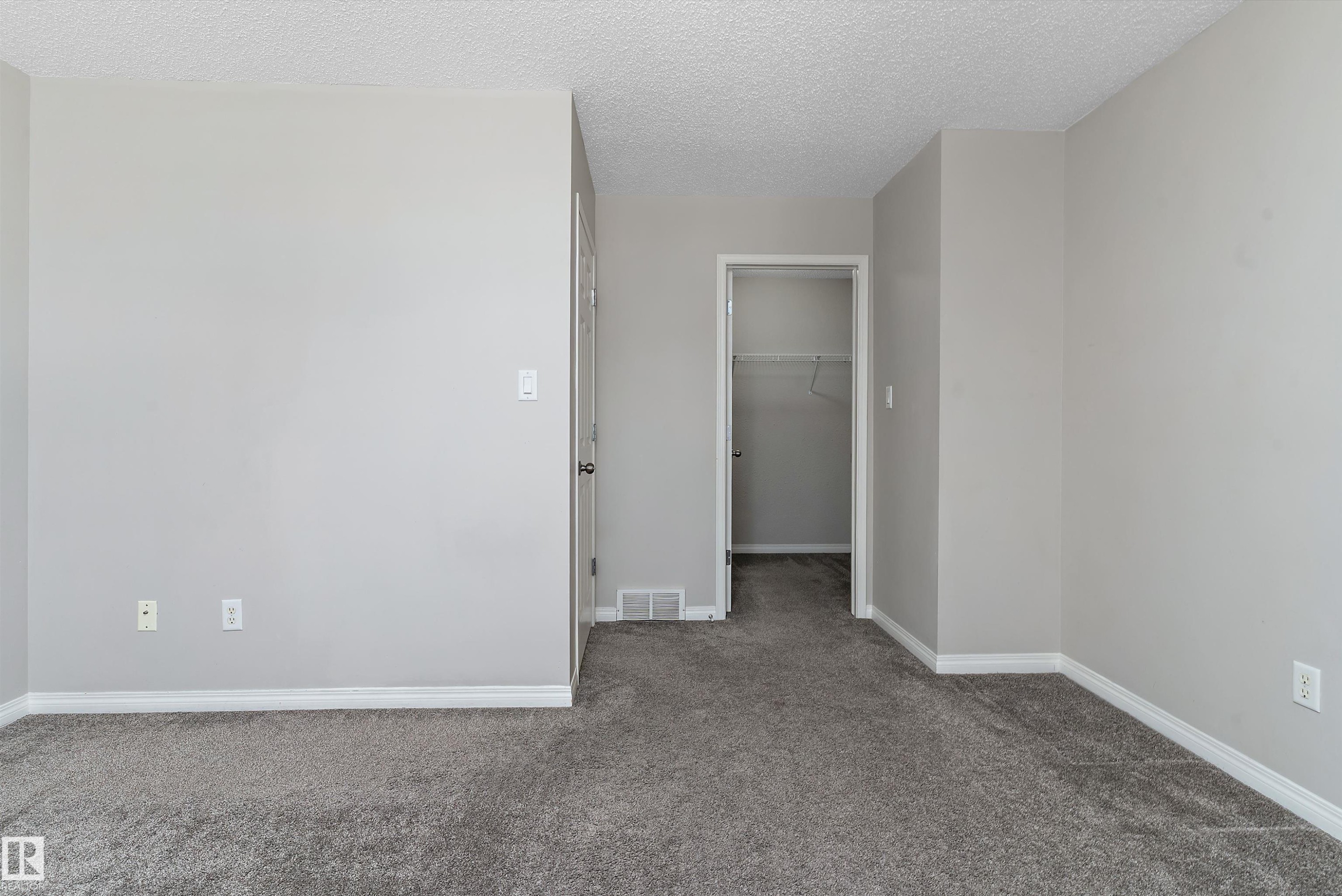 #56 130 Hyndman Cr Nw, Edmonton, AB - Indoor Photo Showing Other Room