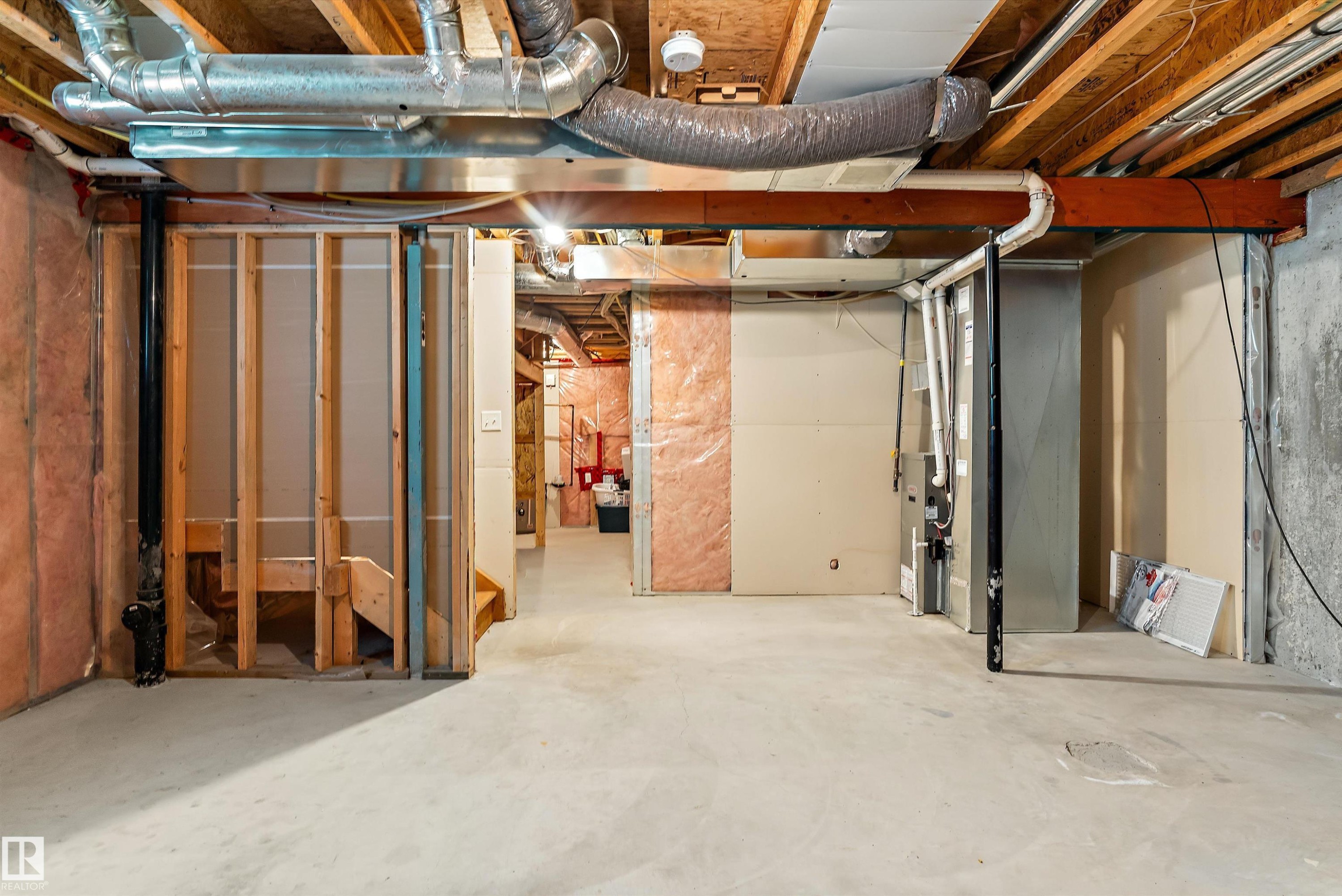 #56 130 Hyndman Cr Nw, Edmonton, AB - Indoor Photo Showing Basement