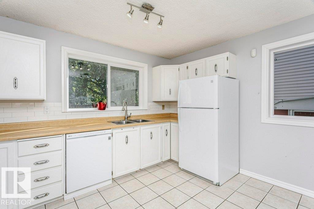 5510 92C Avenue, Edmonton, AB