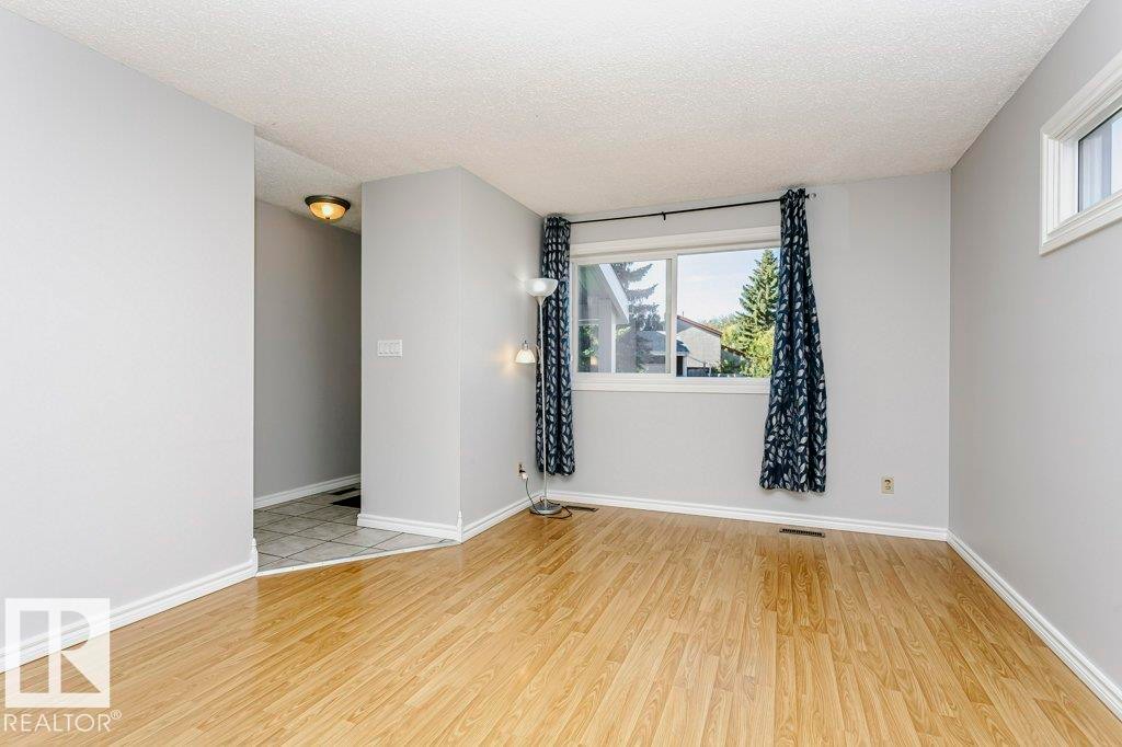5510 92C Avenue, Edmonton, AB