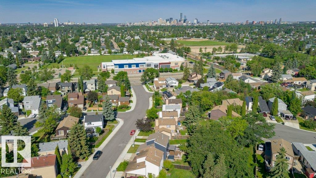 5510 92C Avenue, Edmonton, AB