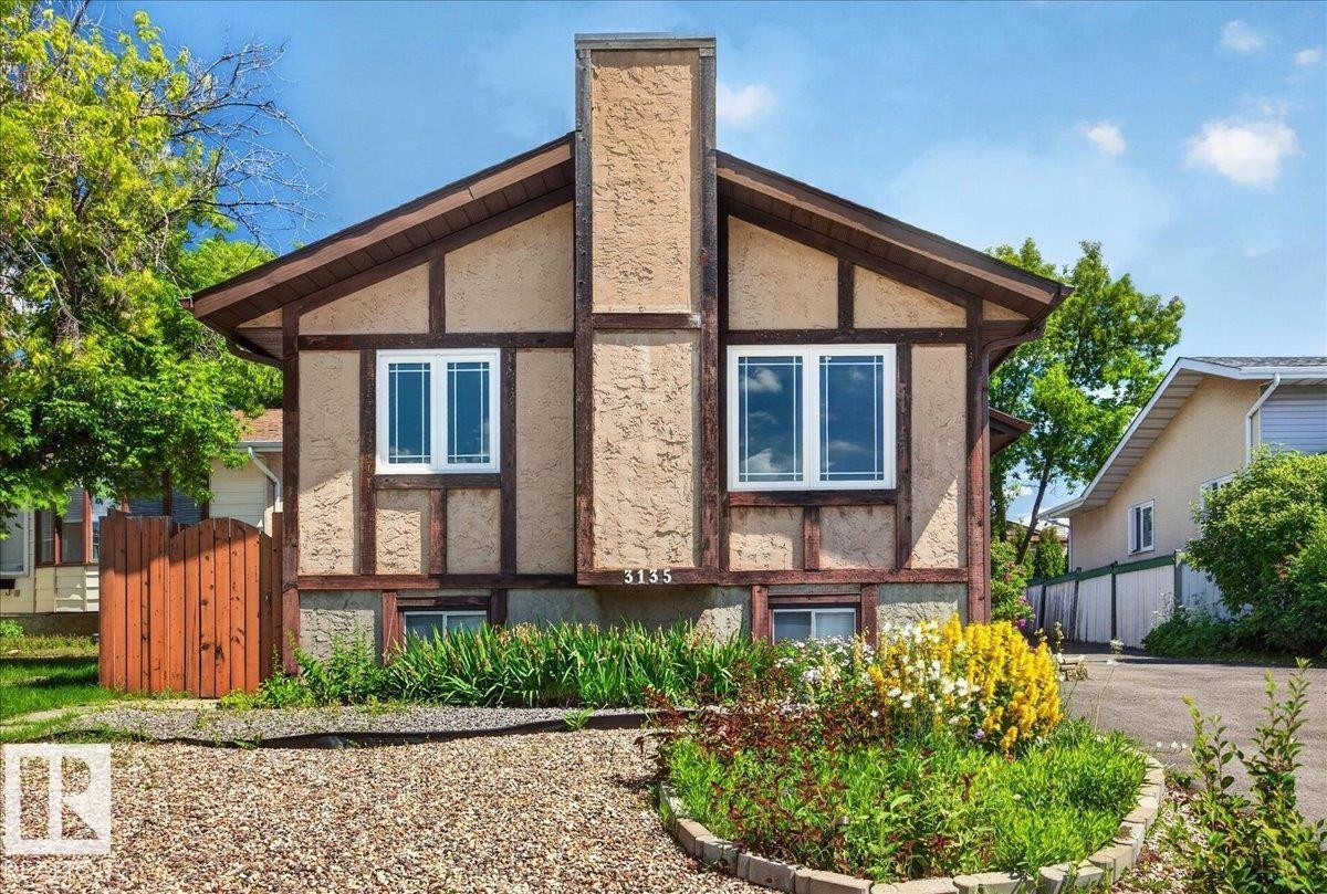 3135 49A Street, Edmonton, AB
