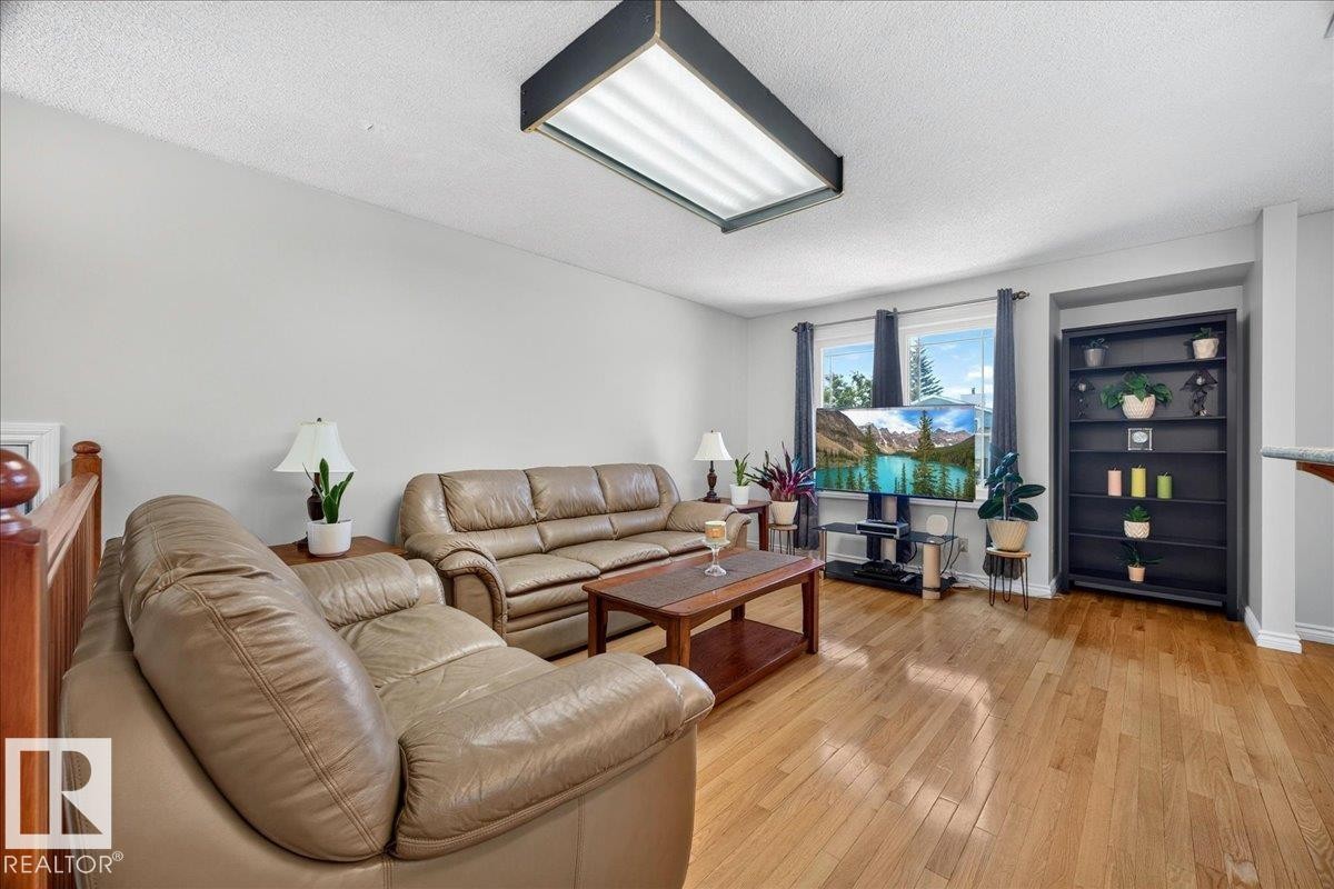 3135 49A Street, Edmonton, AB