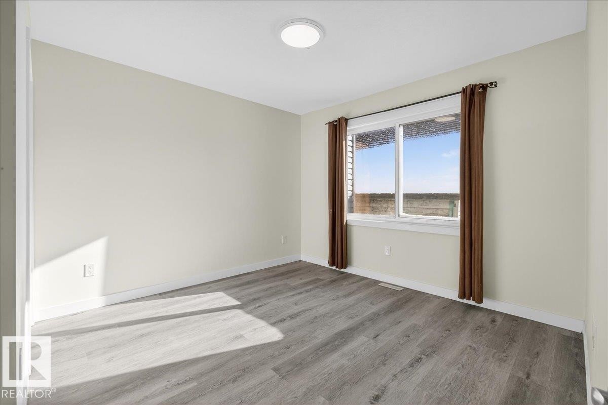 #2 11616 82 St Nw, Edmonton, AB - Indoor Photo Showing Other Room