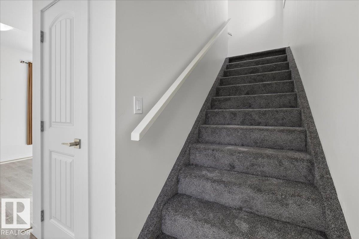 #2 11616 82 St Nw, Edmonton, AB - Indoor Photo Showing Other Room
