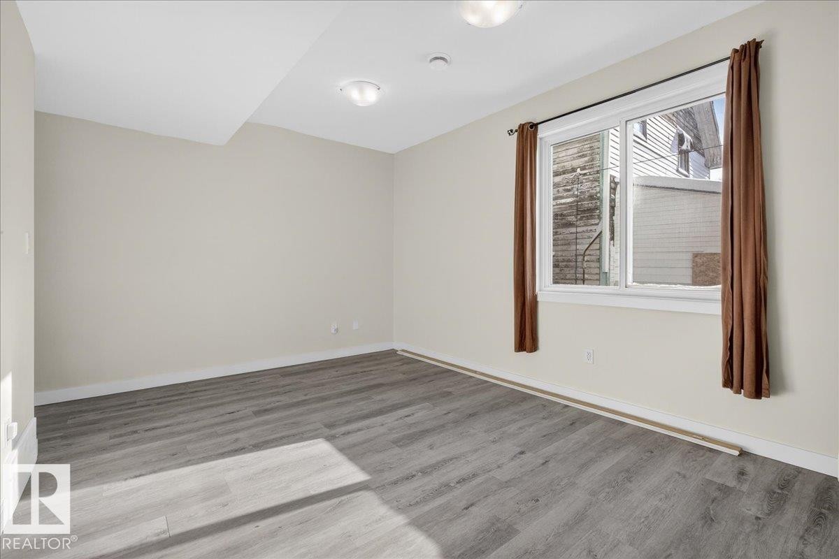 #2 11616 82 St Nw, Edmonton, AB - Indoor Photo Showing Other Room