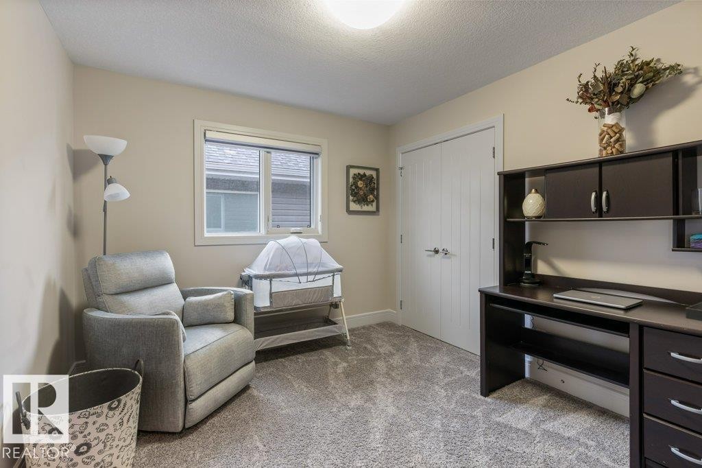 3632 Hummingbird Way, Edmonton, AB