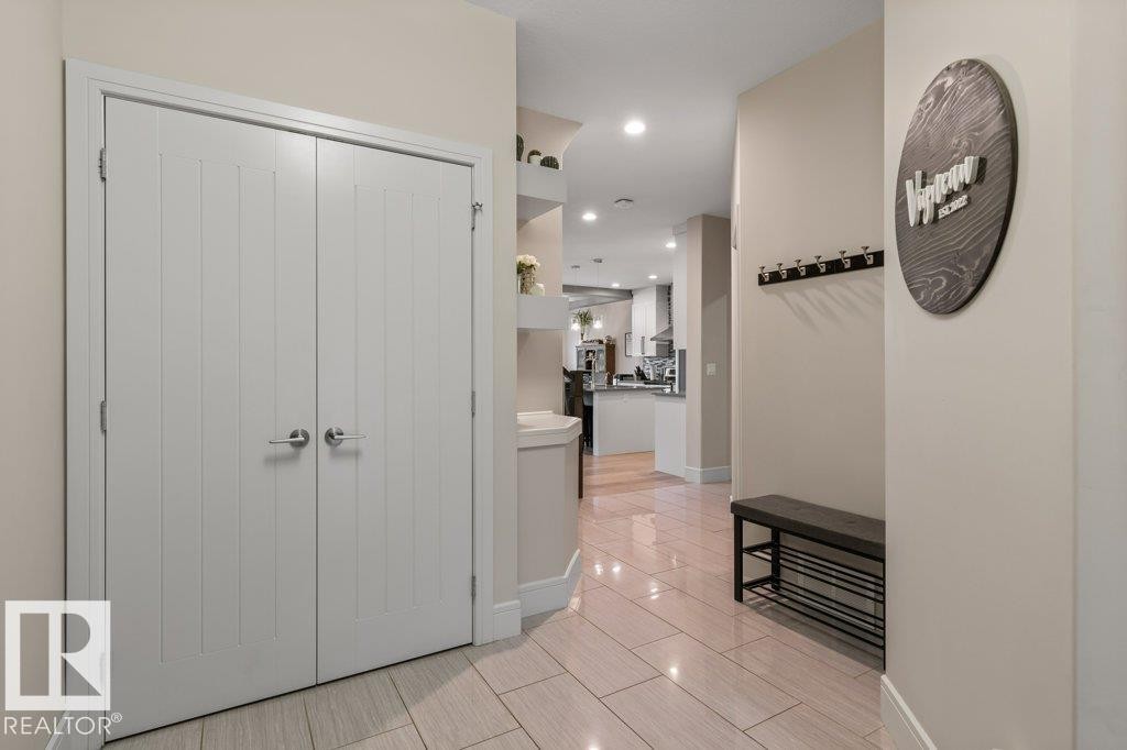 3632 Hummingbird Way, Edmonton, AB