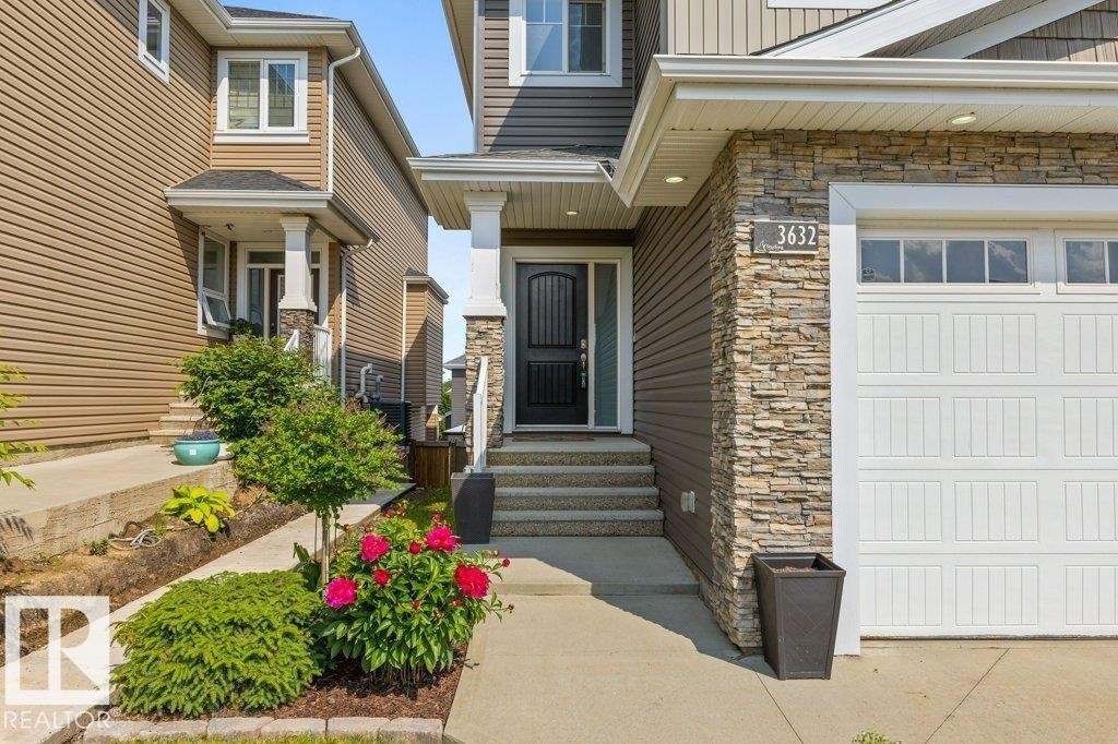 3632 Hummingbird Way, Edmonton, AB