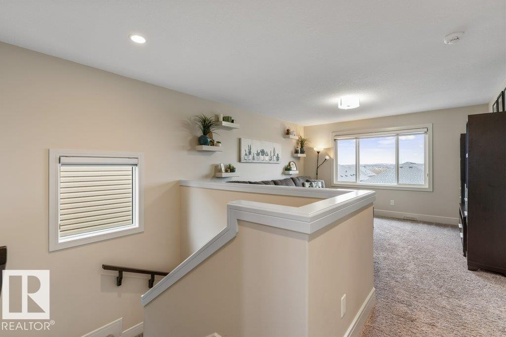 3632 Hummingbird Way, Edmonton, AB