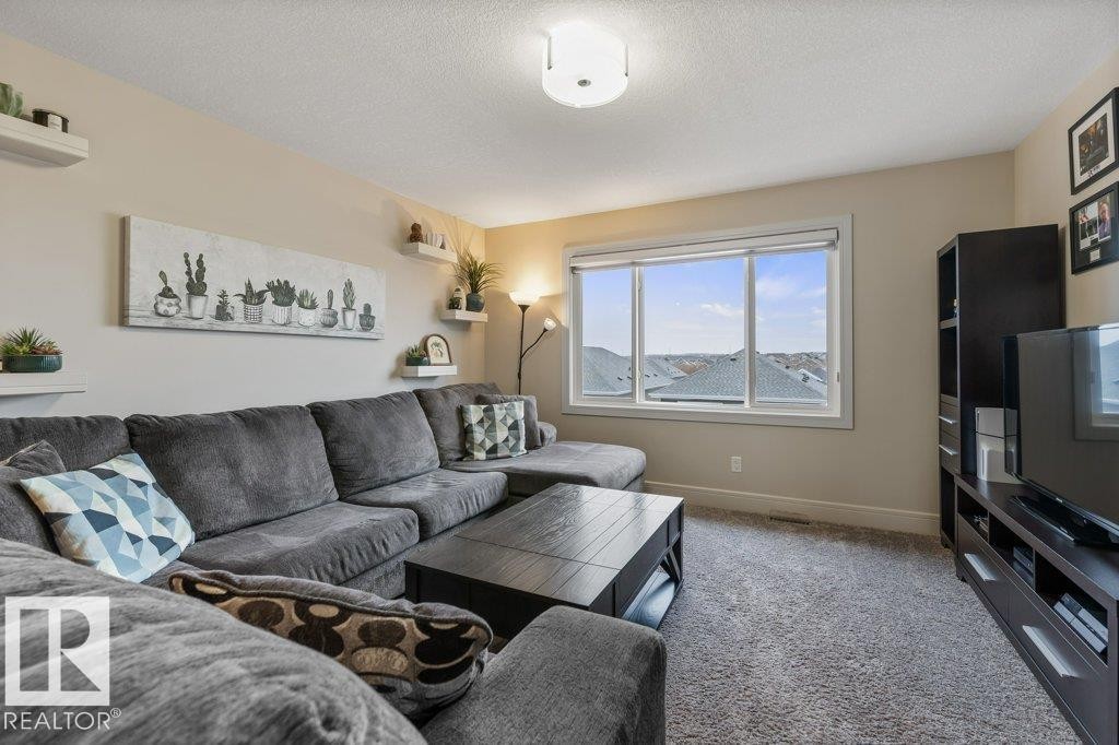 3632 Hummingbird Way, Edmonton, AB