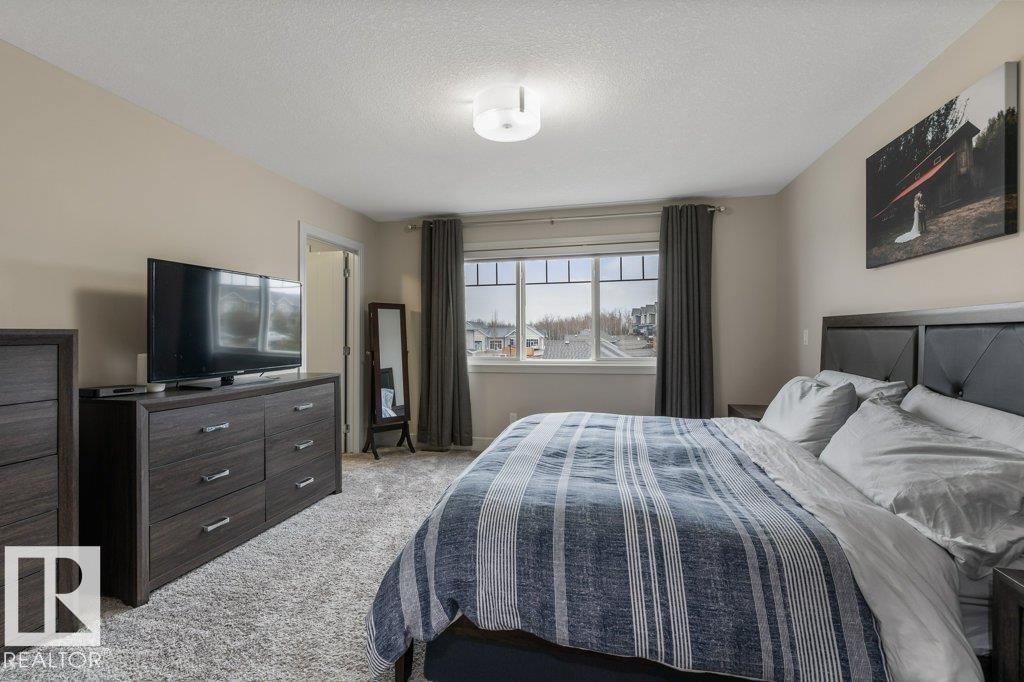 3632 Hummingbird Way, Edmonton, AB