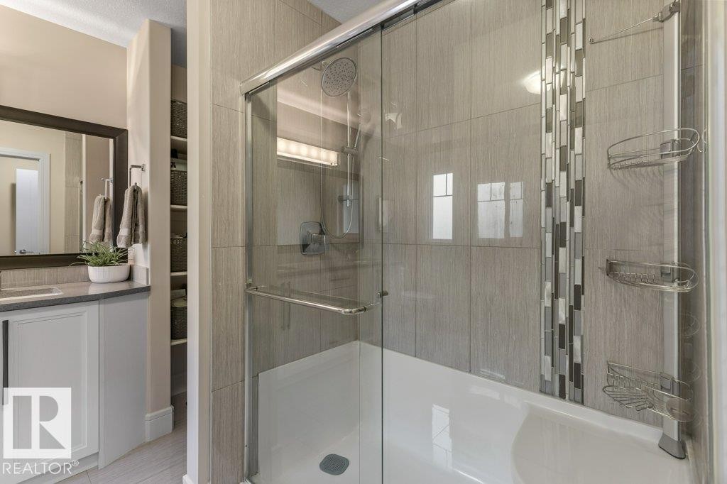 3632 Hummingbird Way, Edmonton, AB