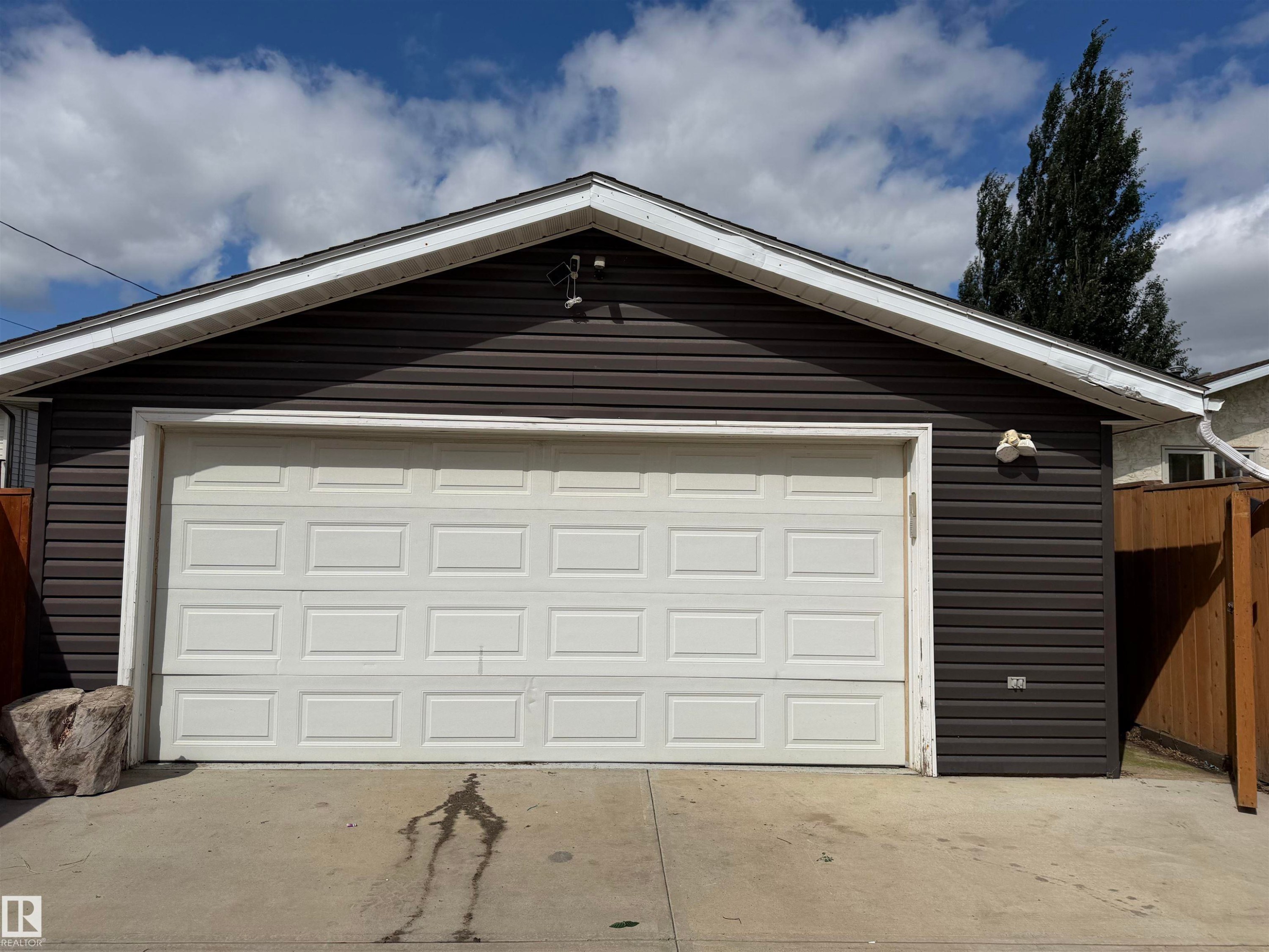 4507 46 Avenue, Wetaskiwin, AB - Outdoor With Exterior