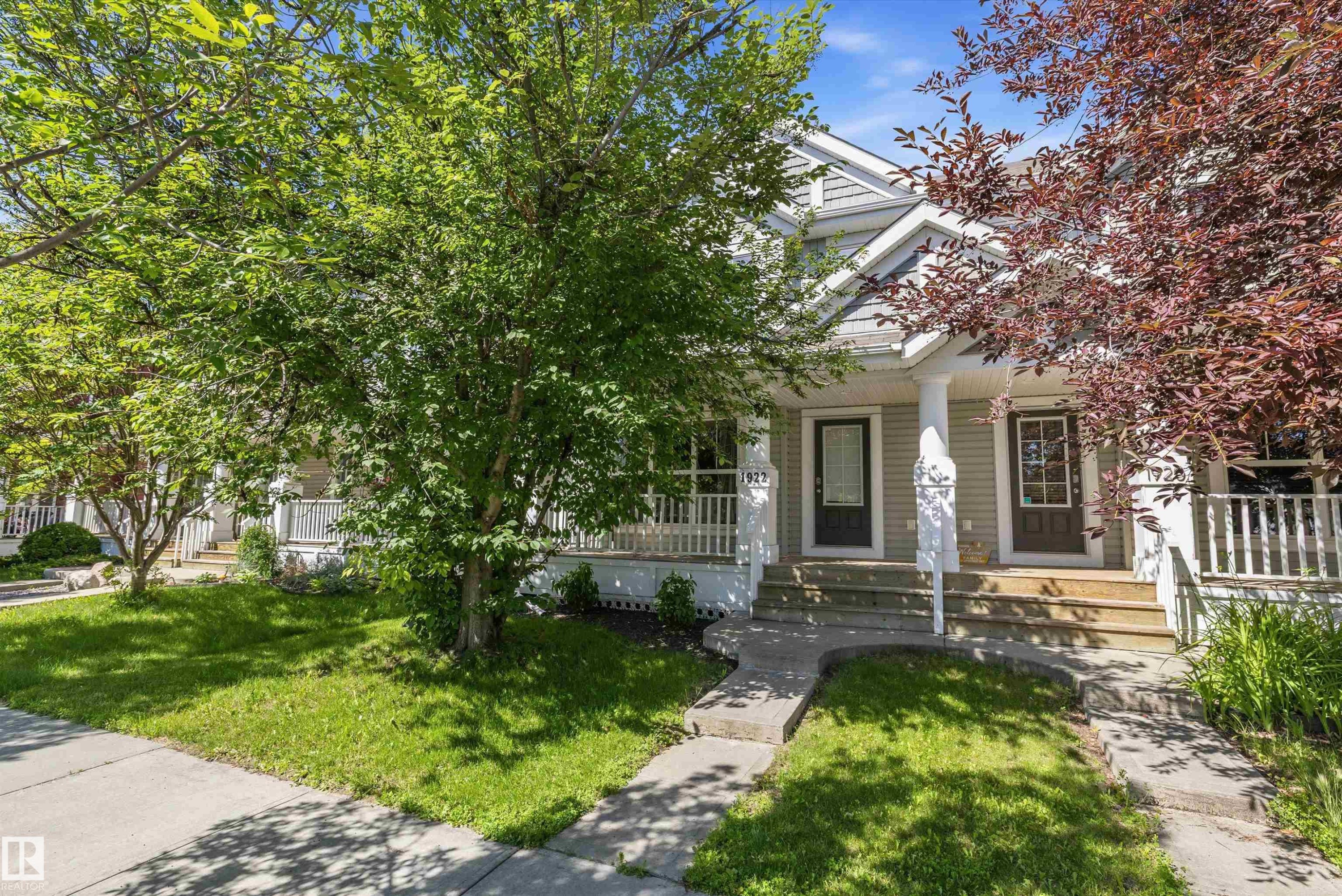 1922 74 Street Sw, Edmonton, AB - Outdoor