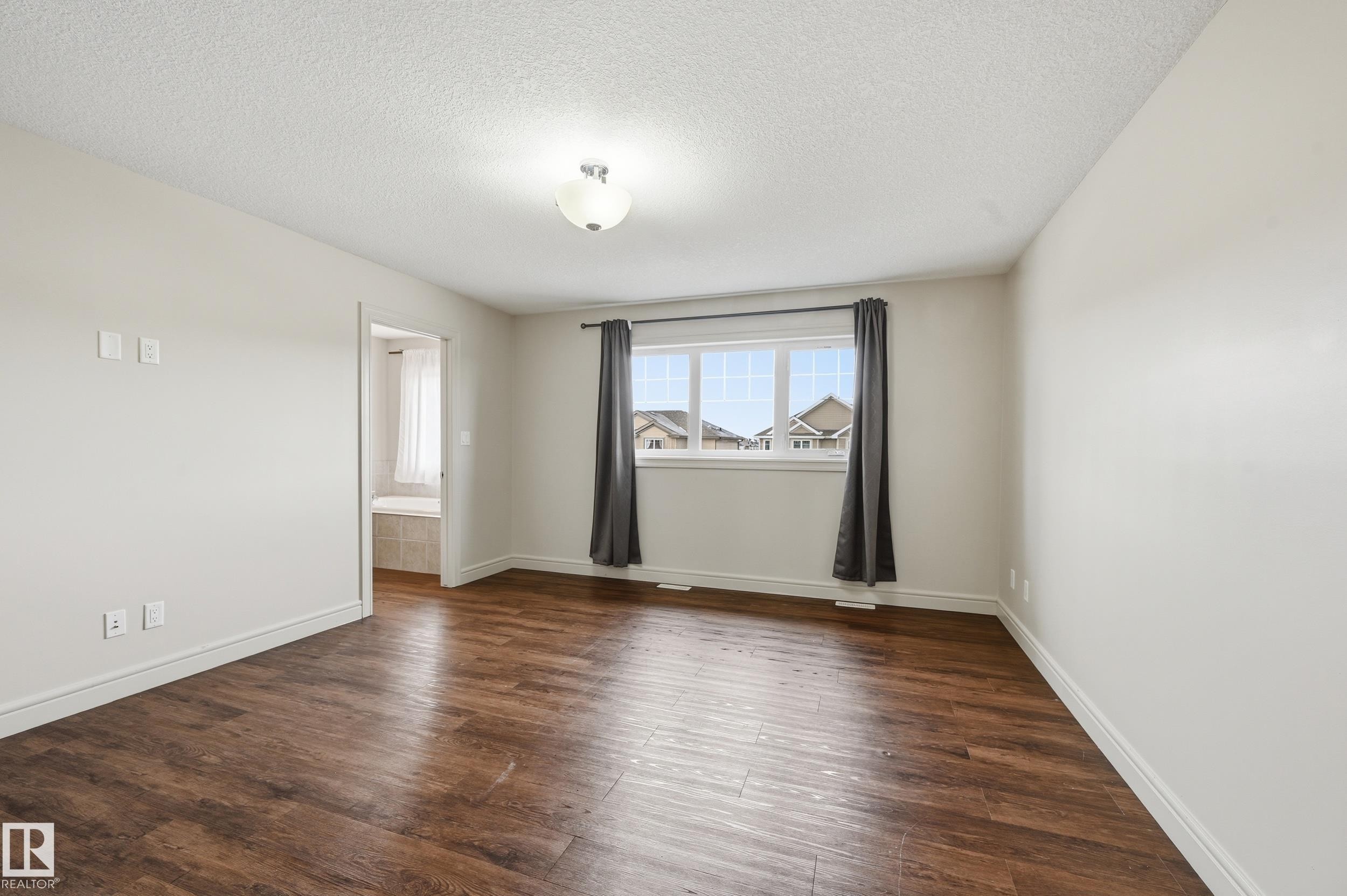 1346 Cunningham Drive, Edmonton, AB