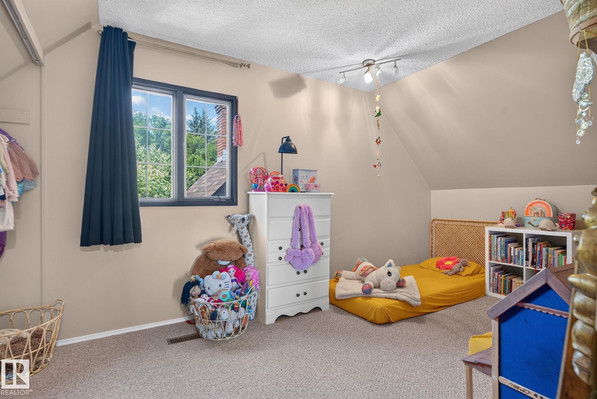 7819 22 Avenue, Edmonton, AB