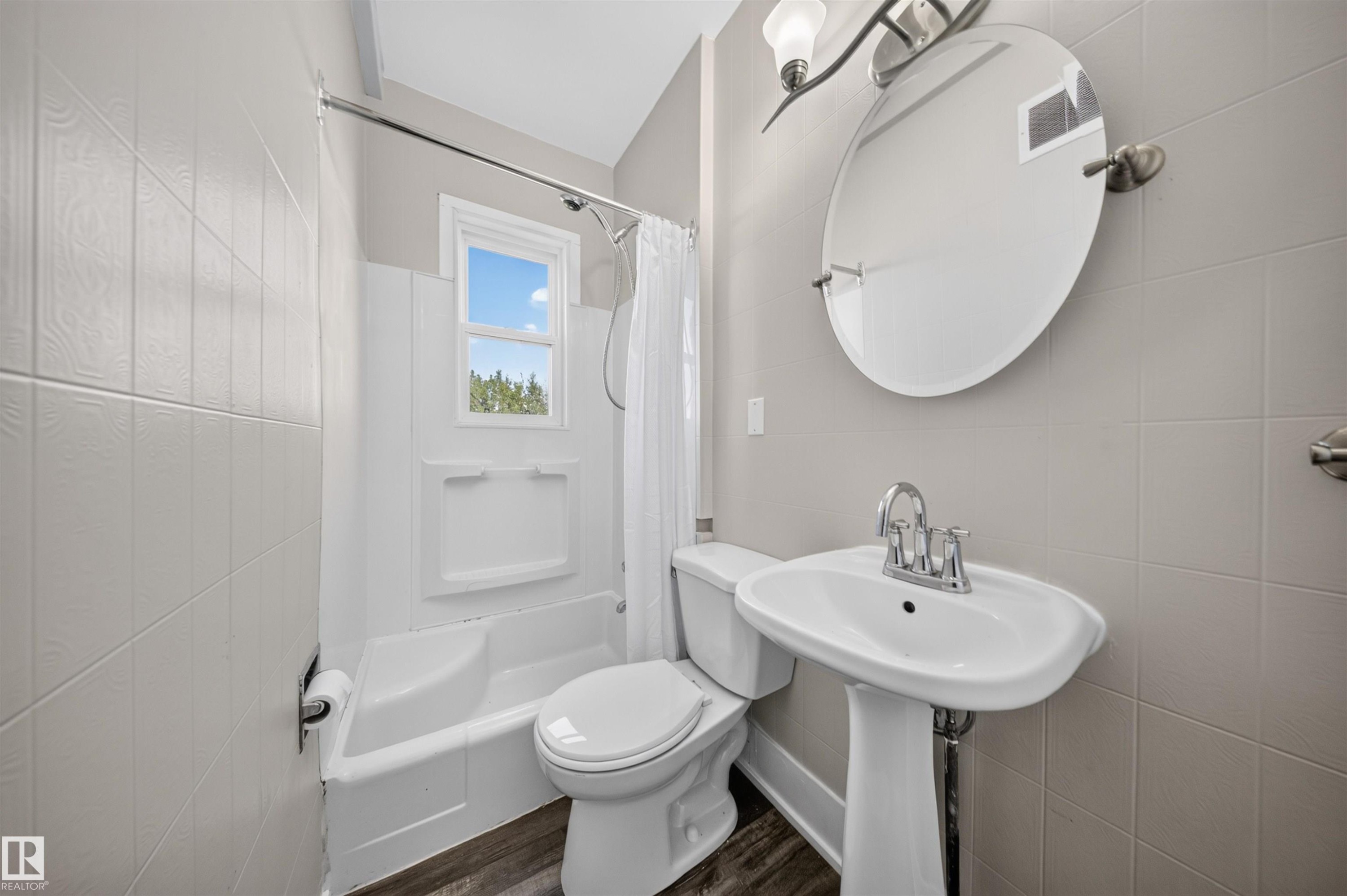 4904 49 Street, Vimy, AB