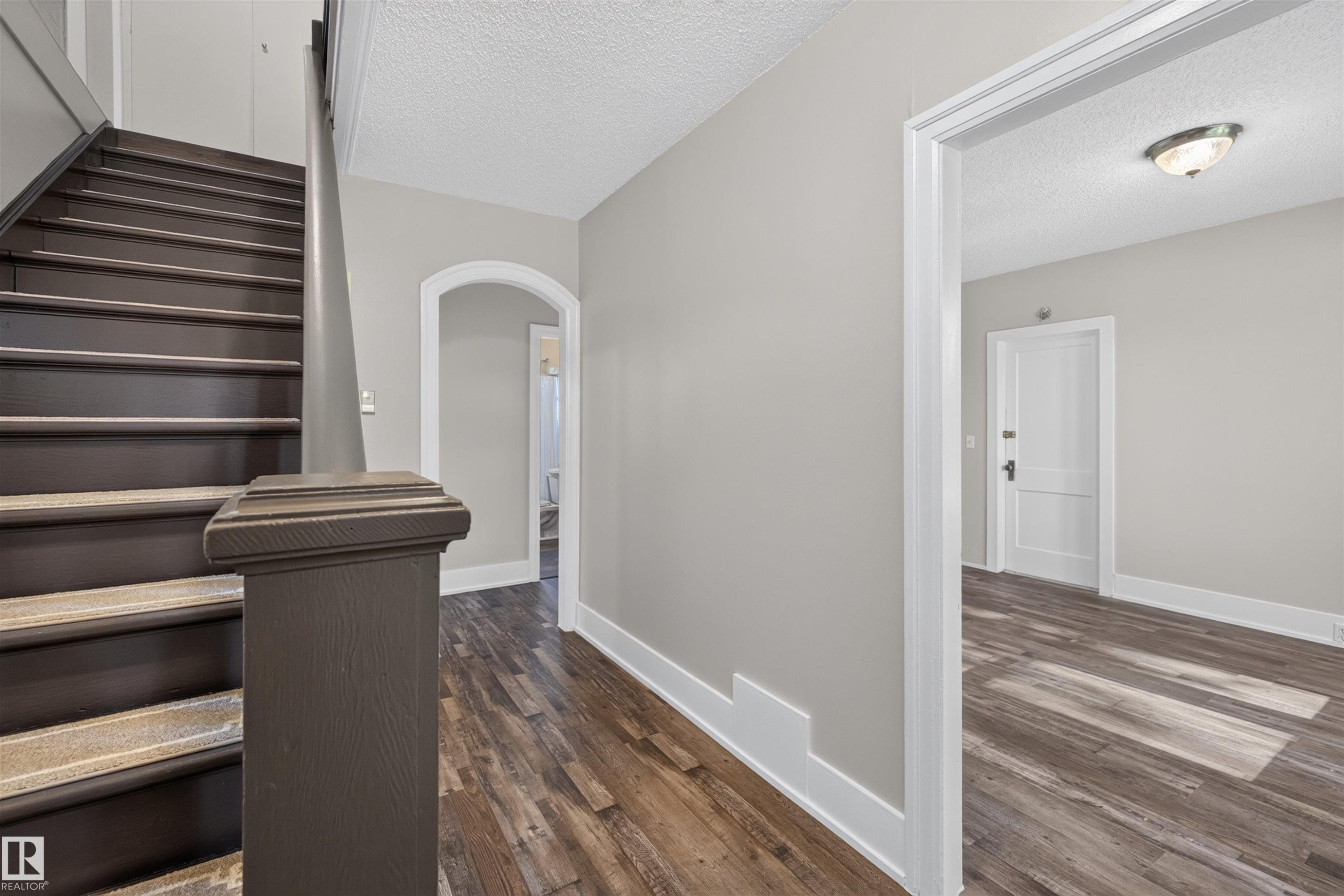 4904 49 Street, Vimy, AB