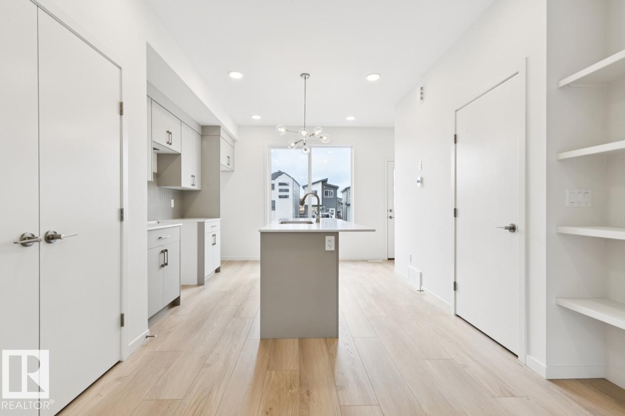 7524 Klapstein Link Link, Edmonton, AB