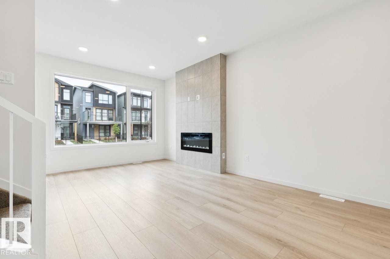 7524 Klapstein Link Link, Edmonton, AB
