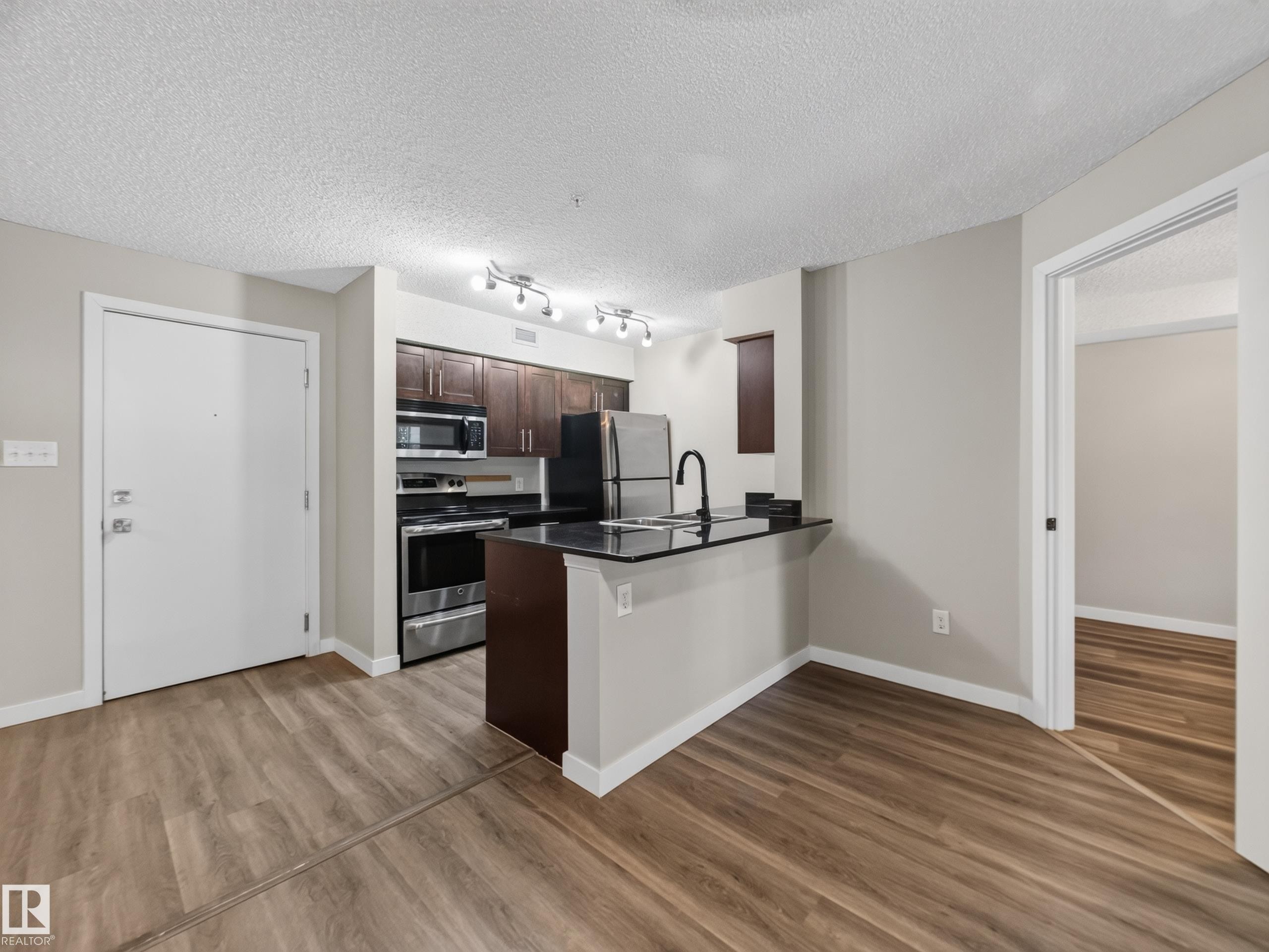 211 1080 Mcconachie Boulevard, Edmonton, AB