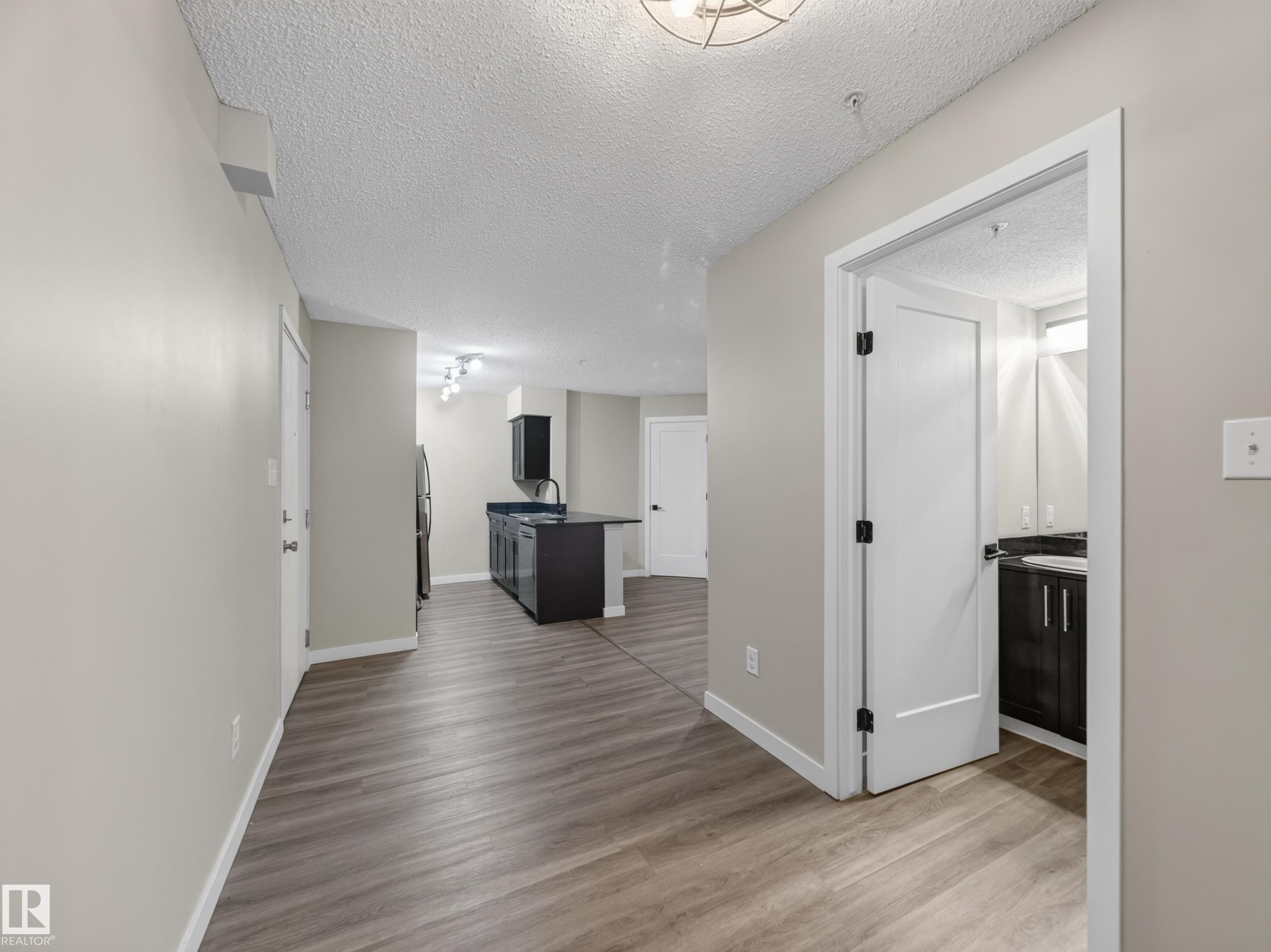 211 1080 Mcconachie Boulevard, Edmonton, AB