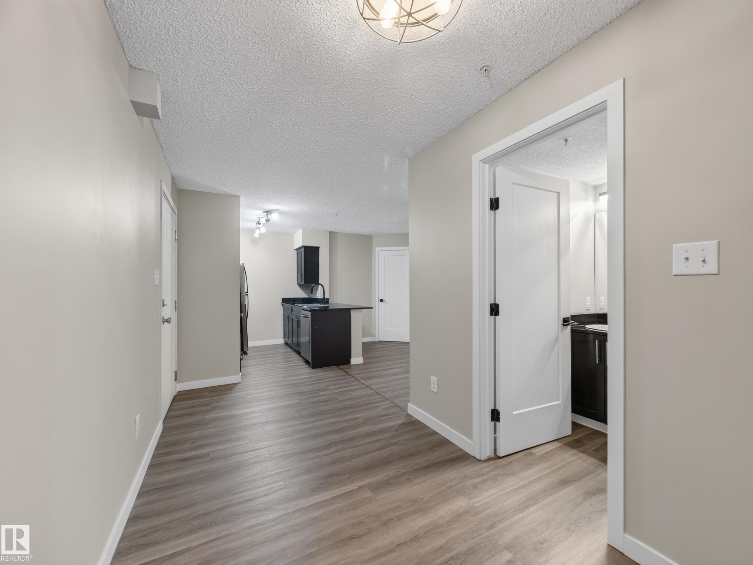 211 1080 Mcconachie Boulevard, Edmonton, AB